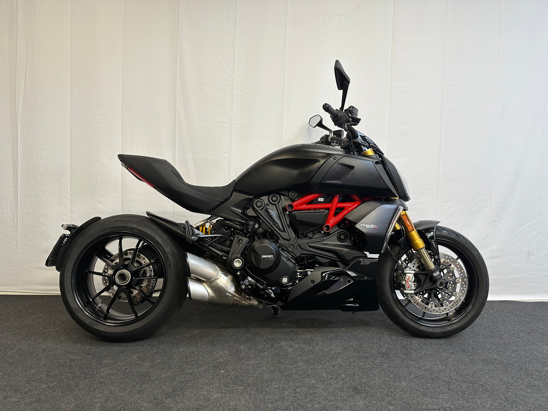 DUCATI Diavel 1260 S-image-1