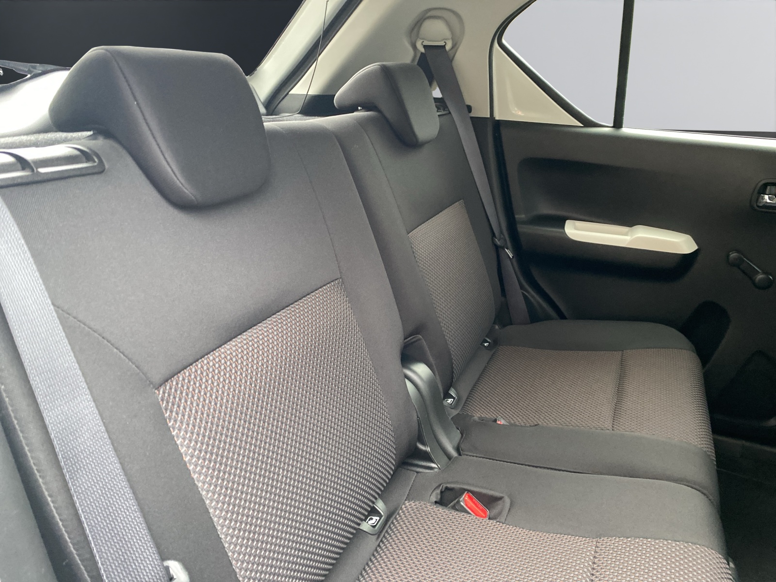 SUZUKI Ignis 1.2 Piz Sulai Hybrid 4x4-image-14