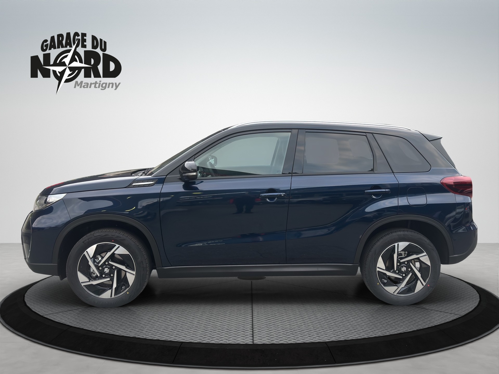 SUZUKI Vitara 1.5 Hybrid Compact Top 4x4 AGS-showroom-element-2
