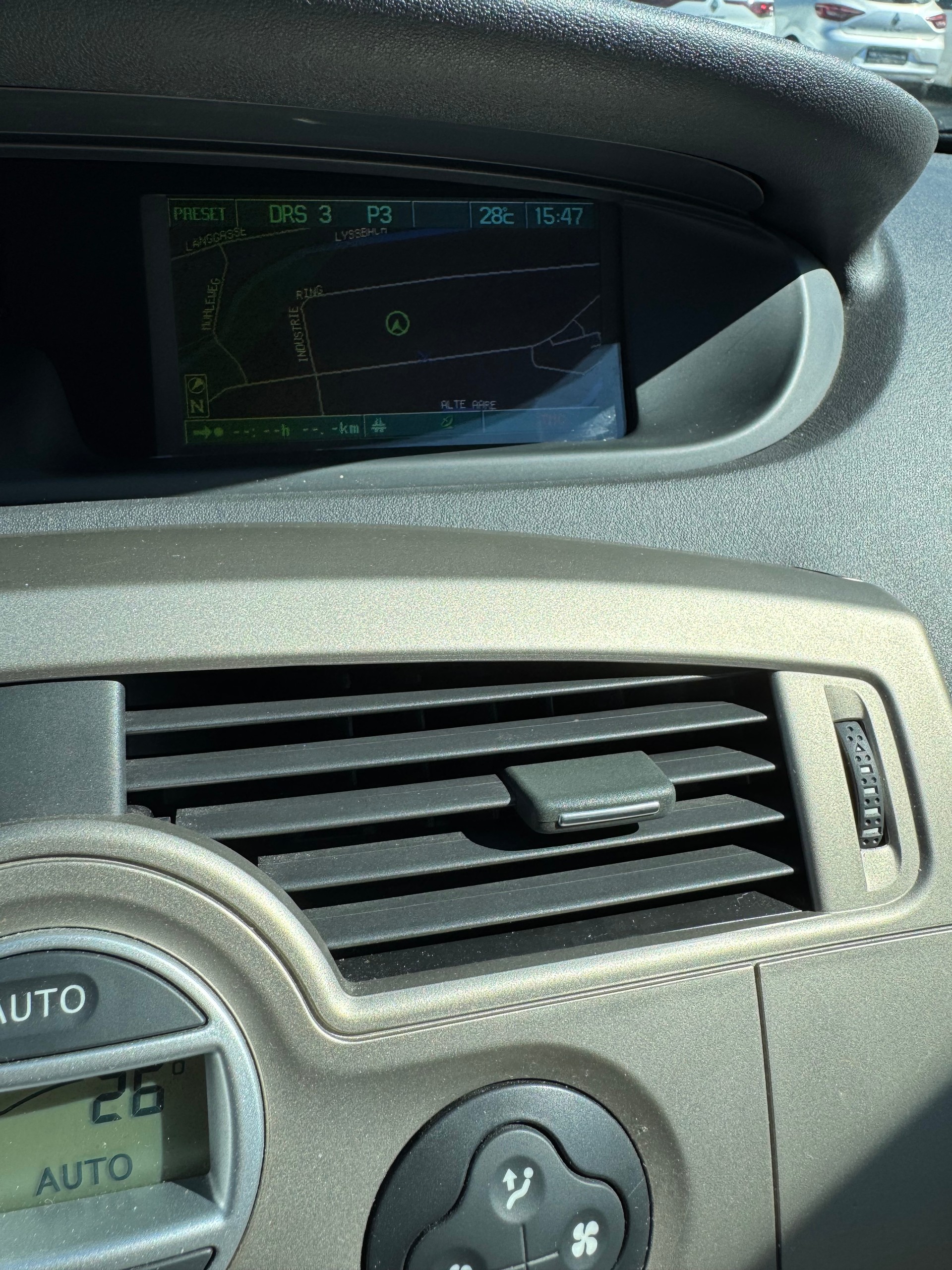 RENAULT Scénic 2.0 16V Privilège-image-19