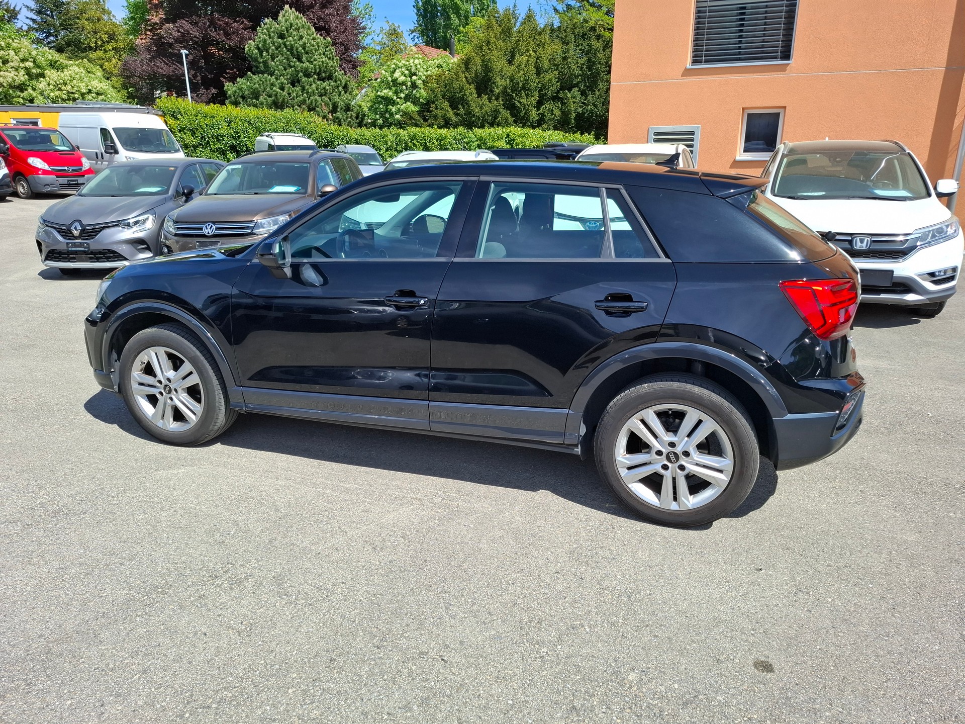 AUDI Q2 35 TFSI S-tronic-image-4