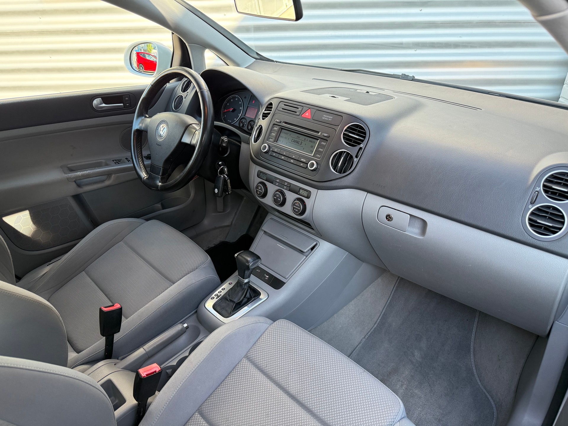 VW Golf Plus-image-6