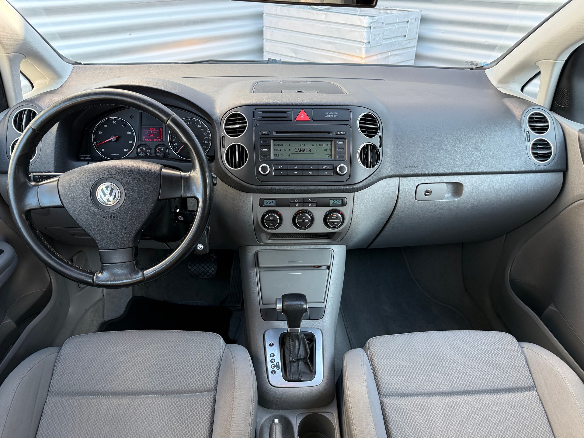 VW Golf Plus-image-7