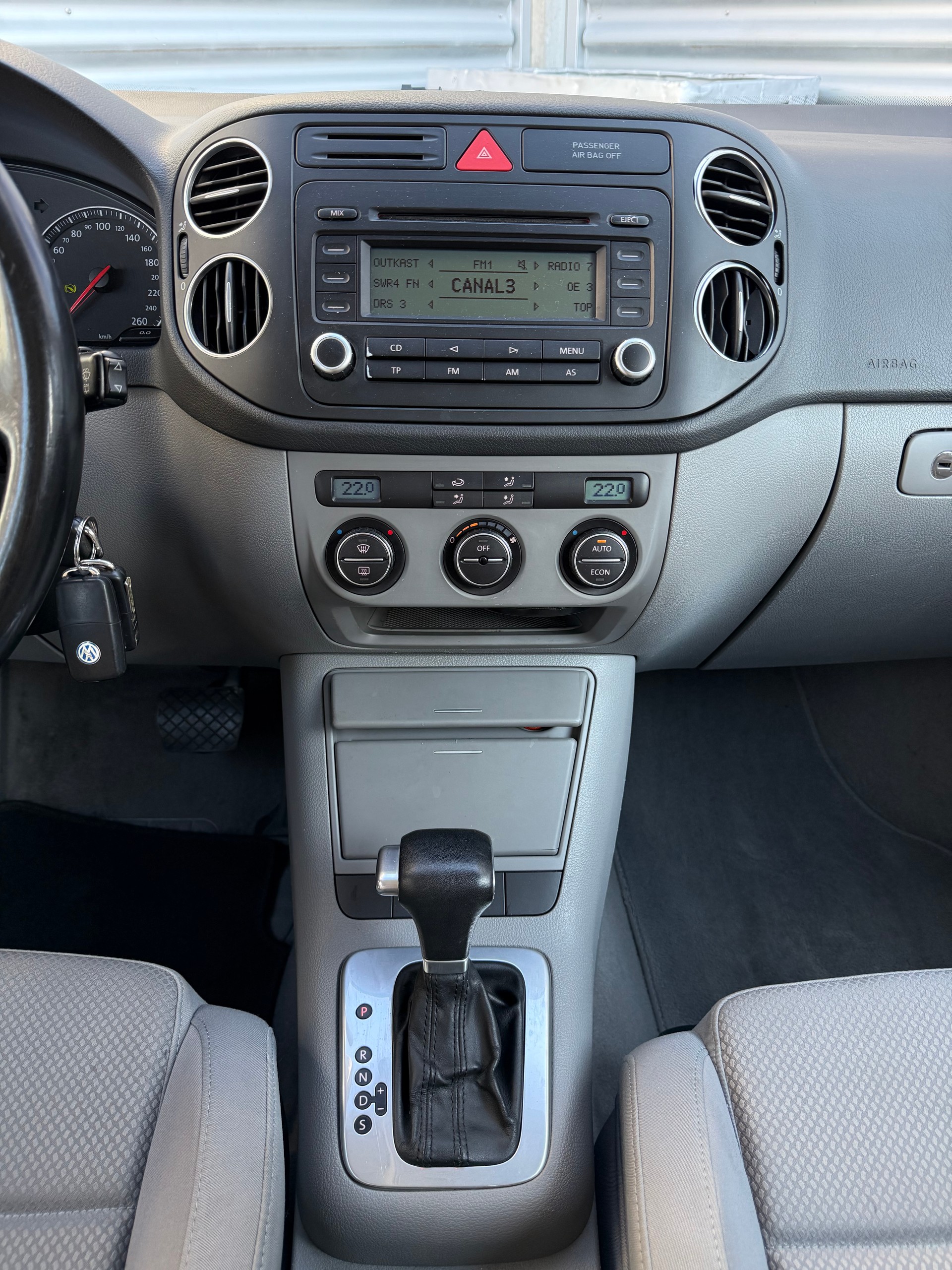 VW Golf Plus-image-8