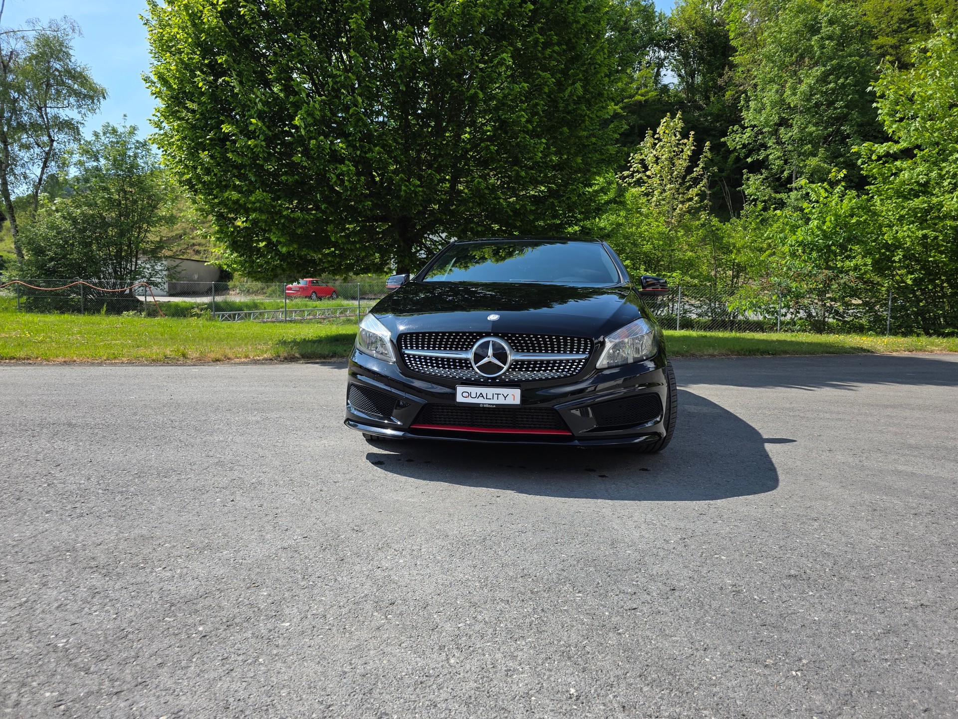 MERCEDES-BENZ A 250 Sport 4Matic 7G-DCT-showroom-element-2