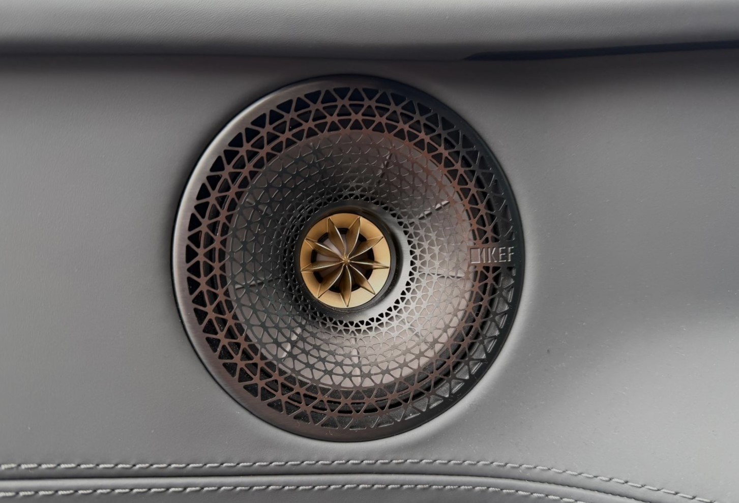 LOTUS Eletre S-image-8
