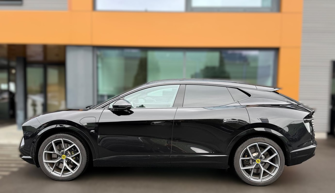 LOTUS Eletre S-image-10