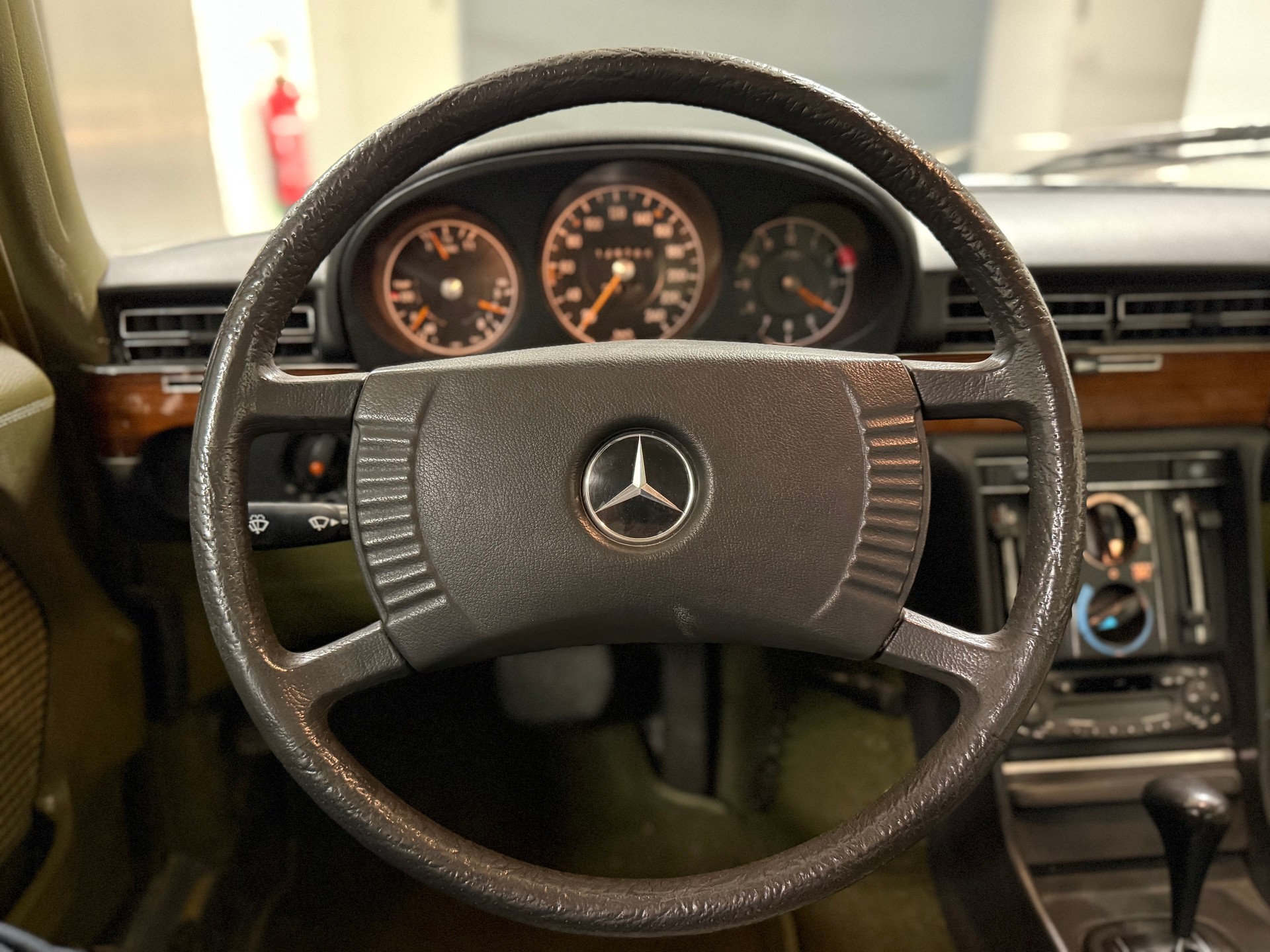 MERCEDES-BENZ 350 SE-image-10