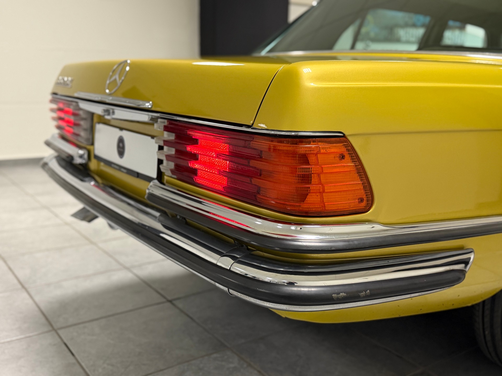 MERCEDES-BENZ 350 SE-image-22