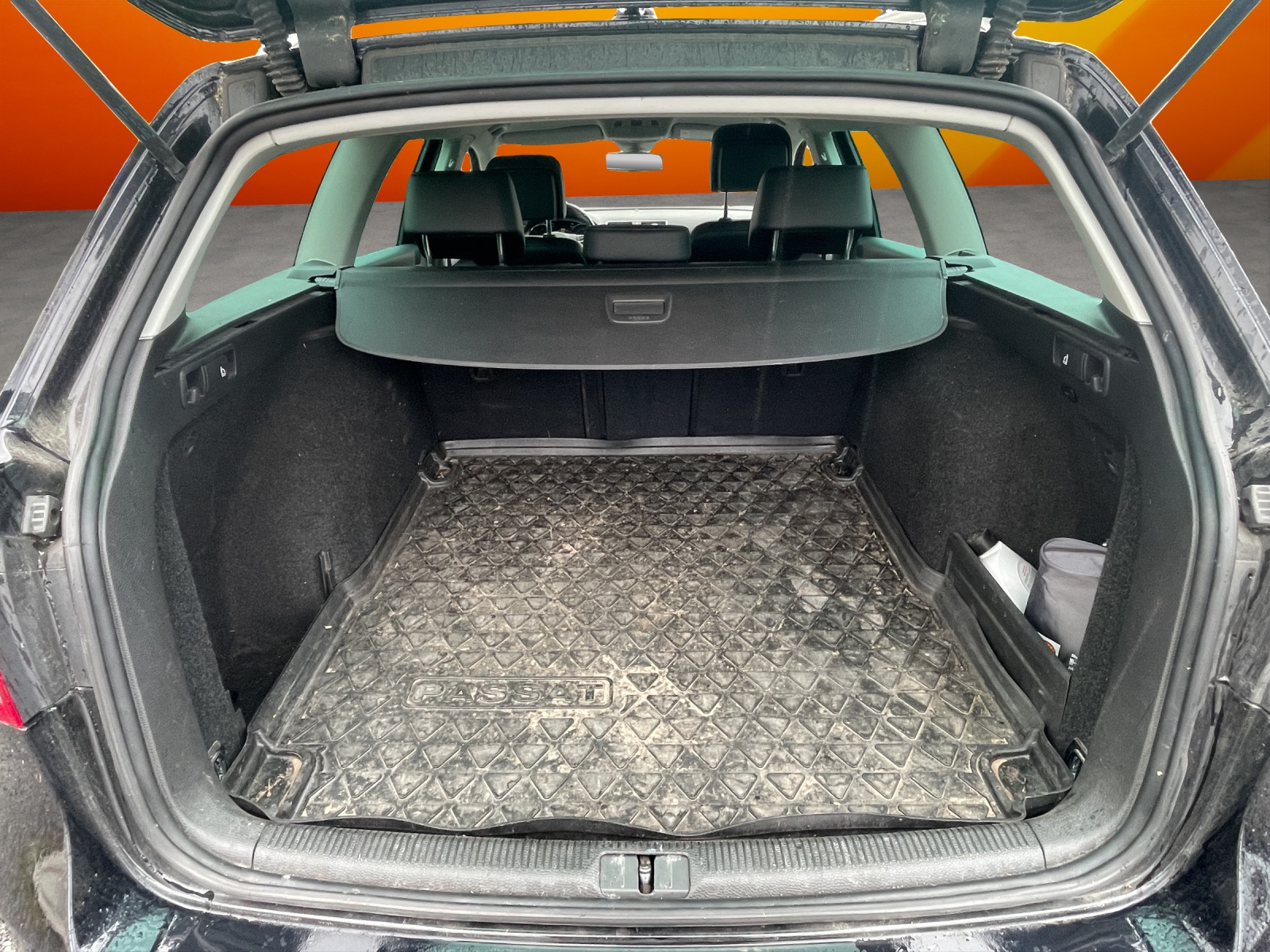 VW Passat Variant 2.0 TDI BMT Highline 4MDSG-image-12
