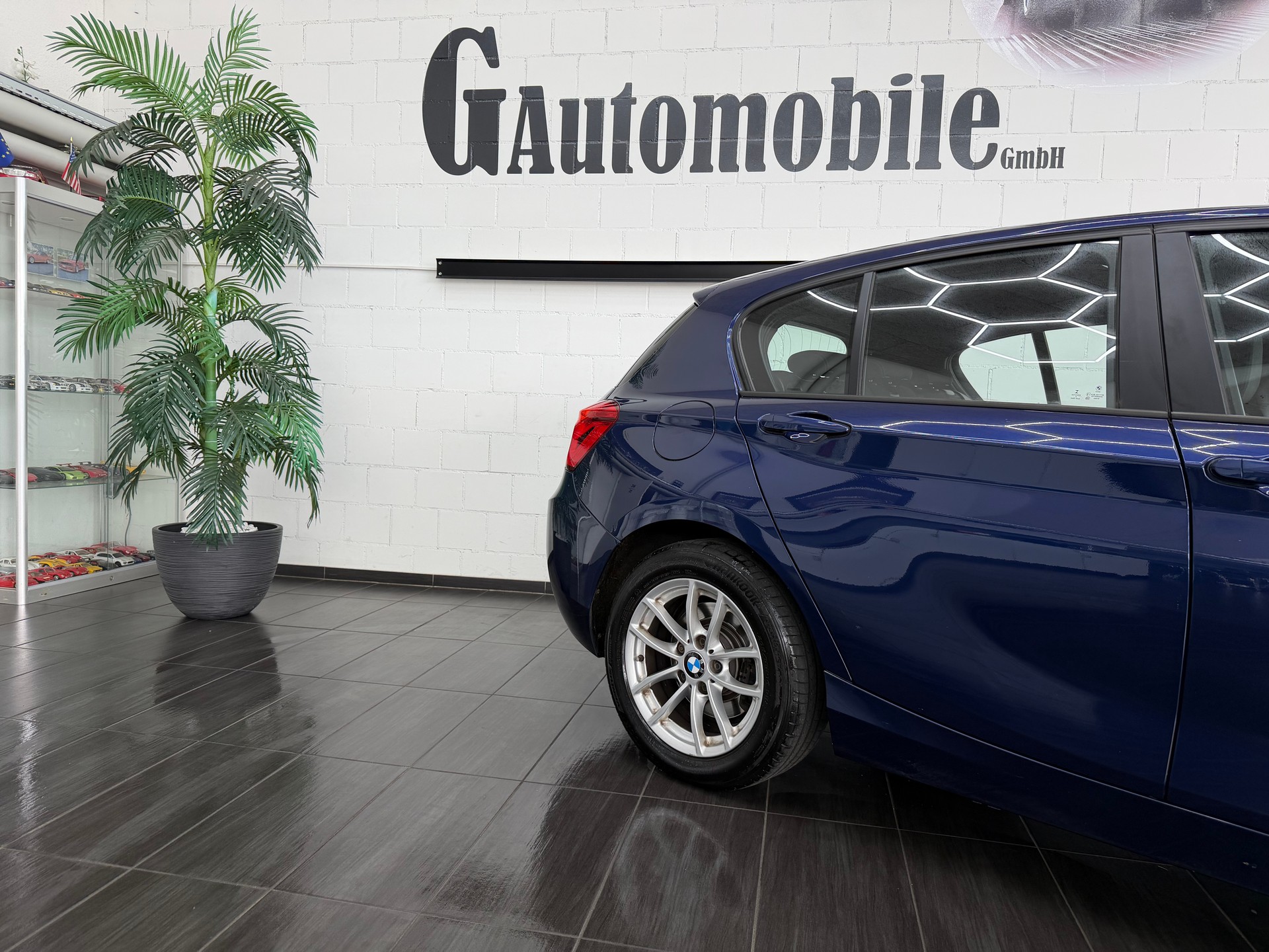 BMW 120d xDrive Urban Line Steptronic⭐️-showroom-element-3