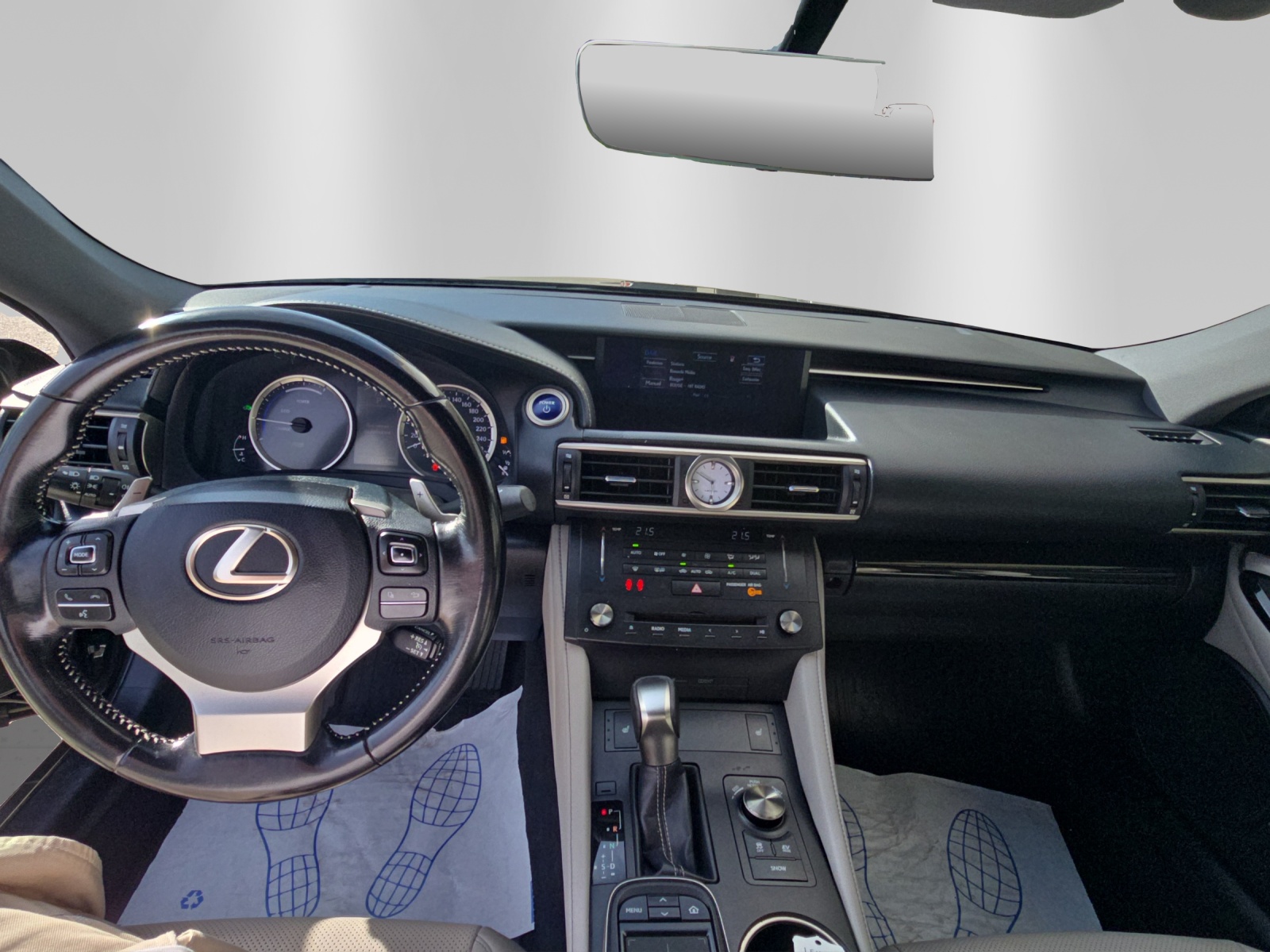 LEXUS RC 300h Comfort-image-10