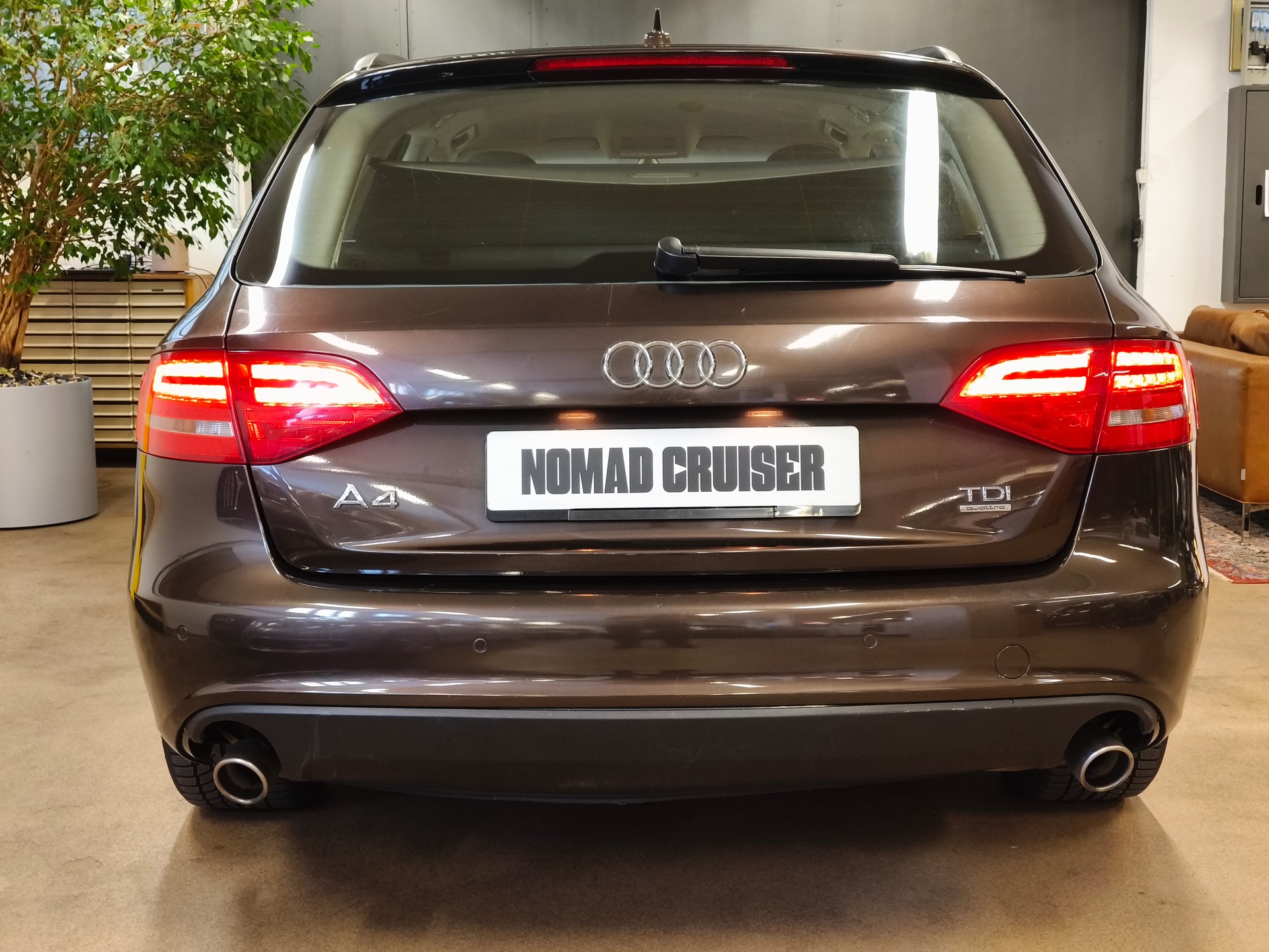 AUDI A4 Avant 3.0 TDI quattro S-tronic-image-9