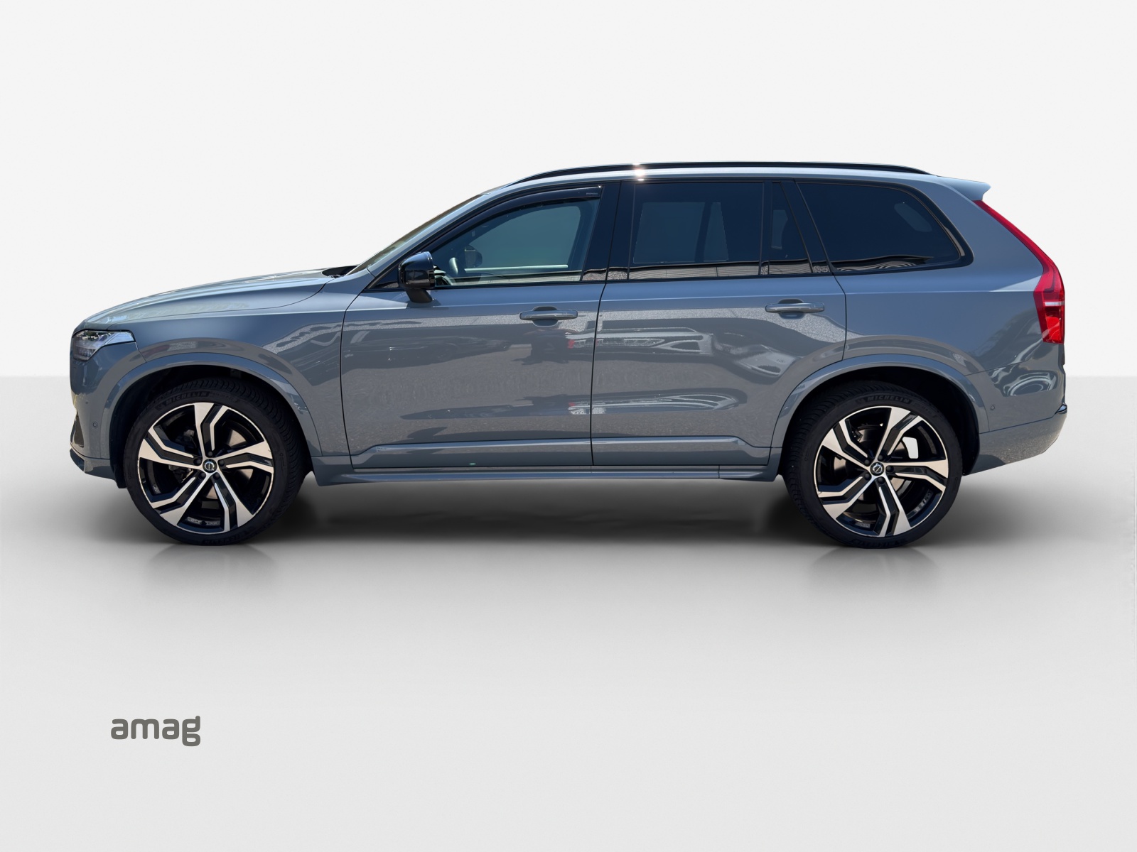 VOLVO XC90 B5 Diesel Mild Hybrid AWD Ultimate Dark Geartronic-showroom-element-1