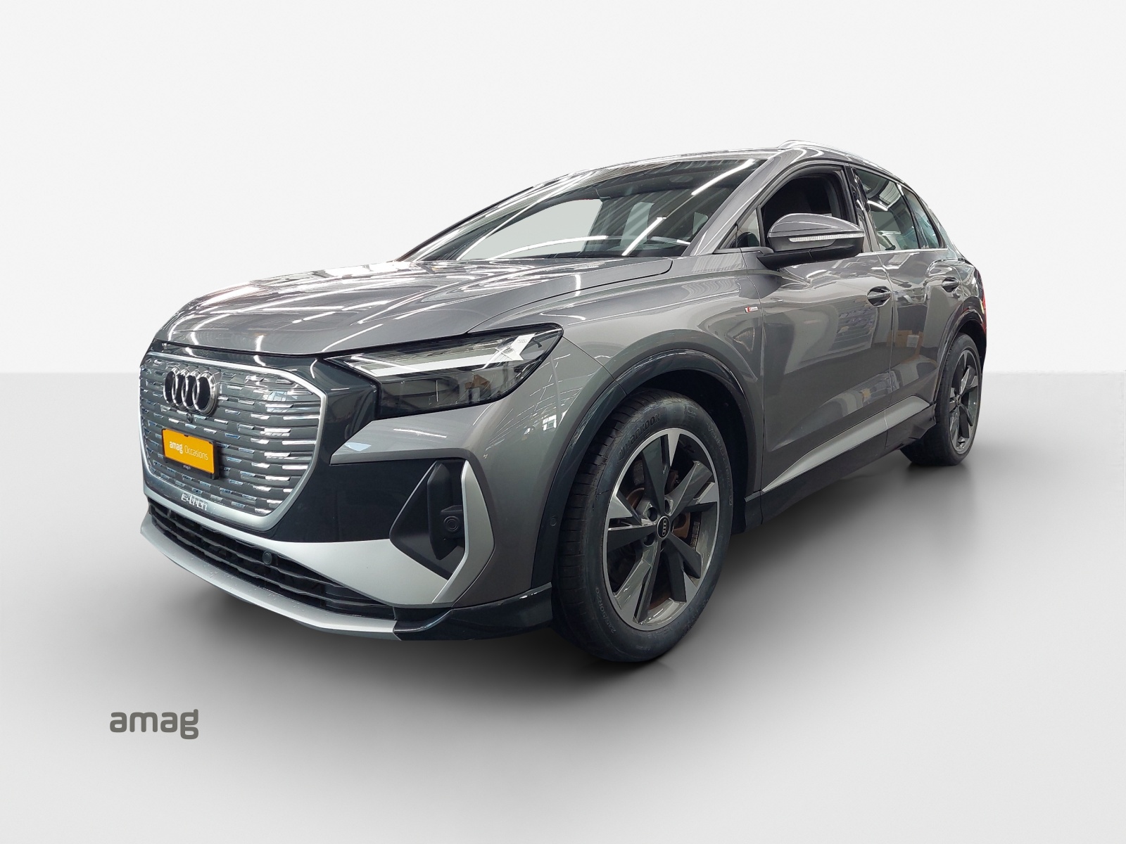 AUDI Q4 e-tron 50 quattro