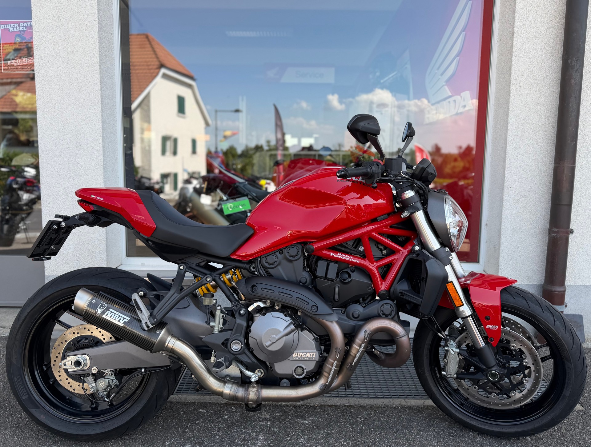 DUCATI Monster 821-image-0