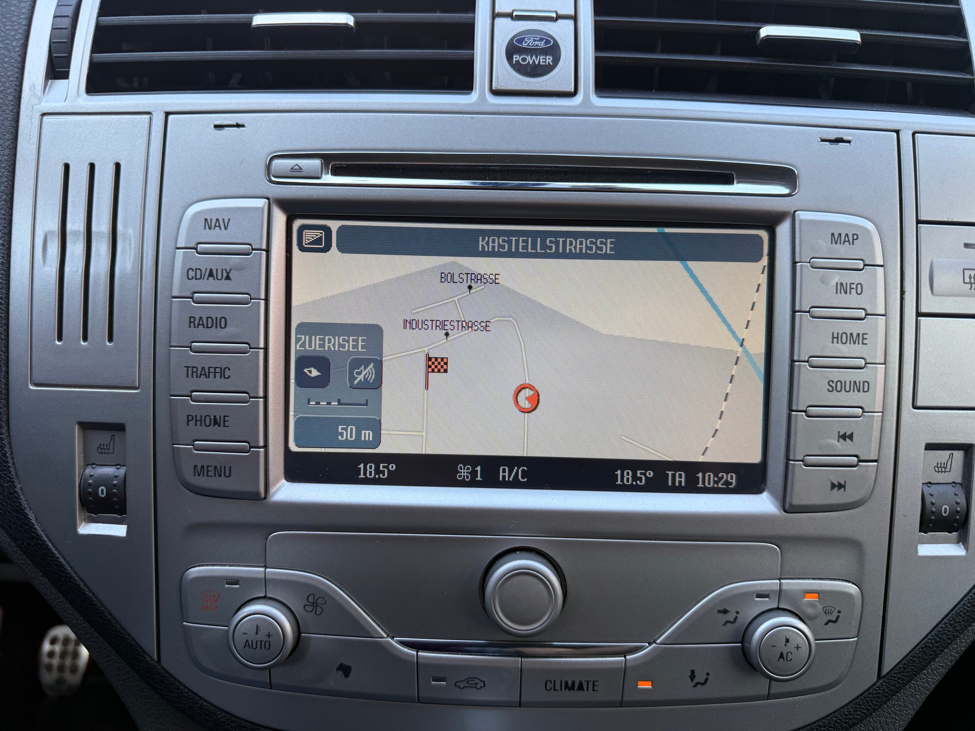 FORD Kuga 2.5 Turbo Titanium 4WD-image-9