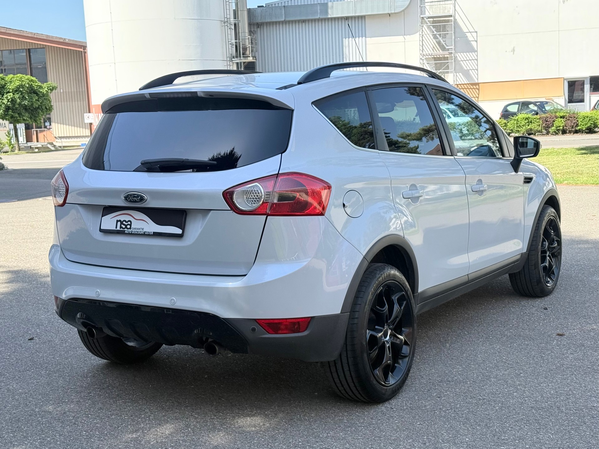 FORD Kuga 2.5 Turbo Titanium 4WD-image-5