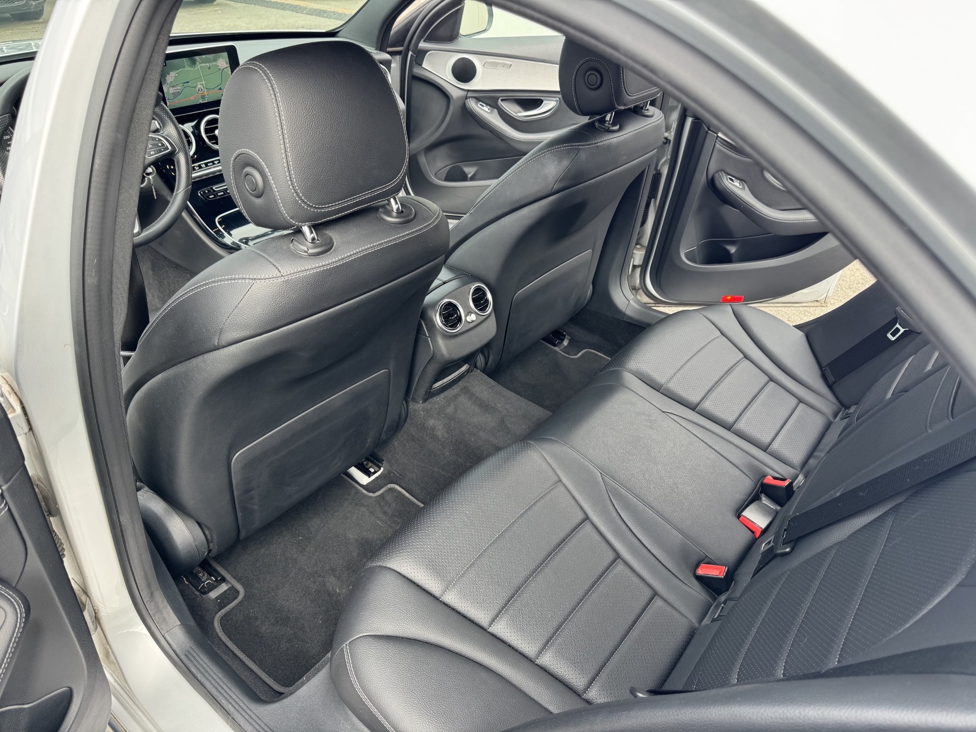 MERCEDES-BENZ C 200 BlueTEC Exclusive 7G-Tronic-image-9