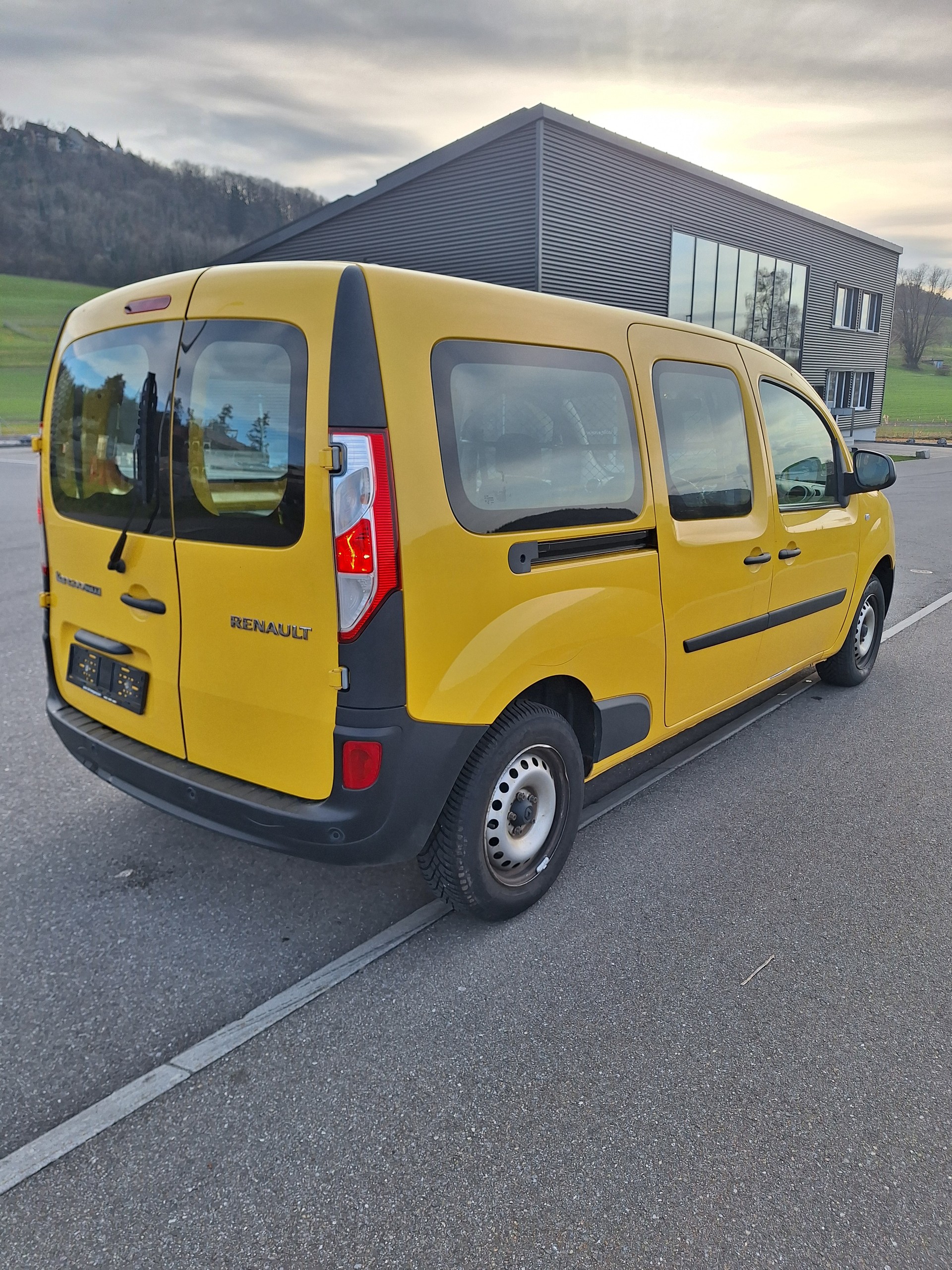 RENAULT Kangoo Maxi dCi 115 ENERGY Business 2 Pl./2 pl.-image-3