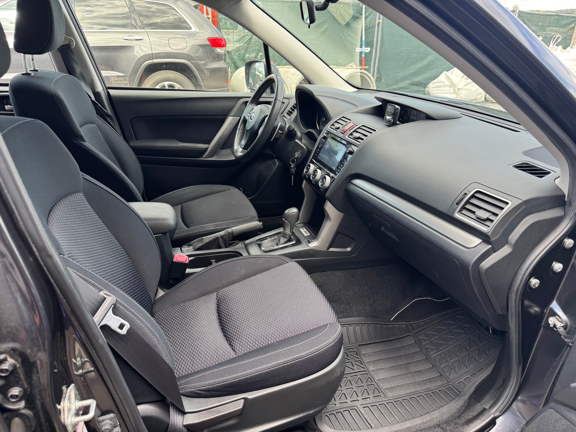 SUBARU Forester 2.0D Luxury Lineatronic-image-7