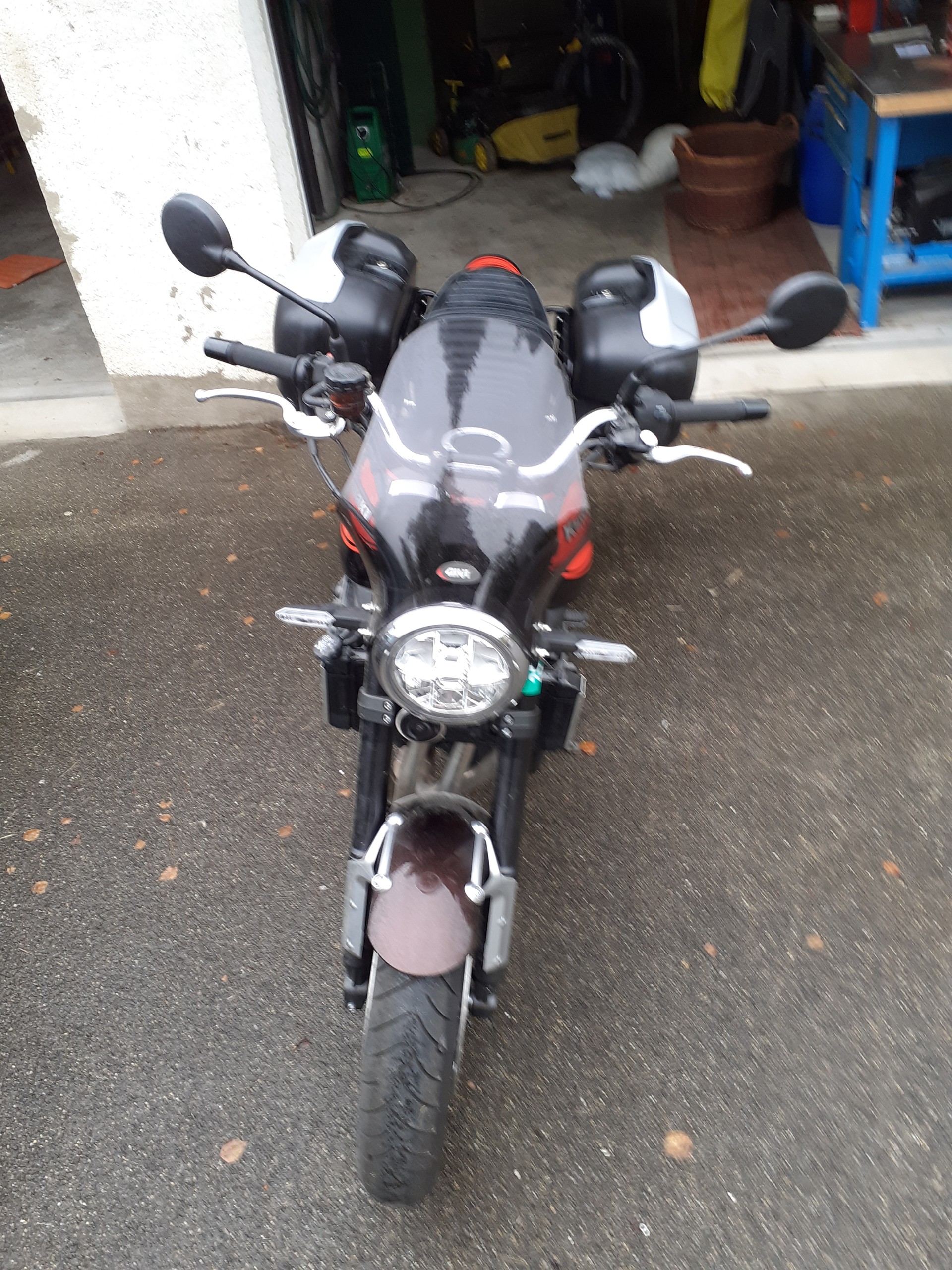 KAWASAKI Z 900 RS-image-1