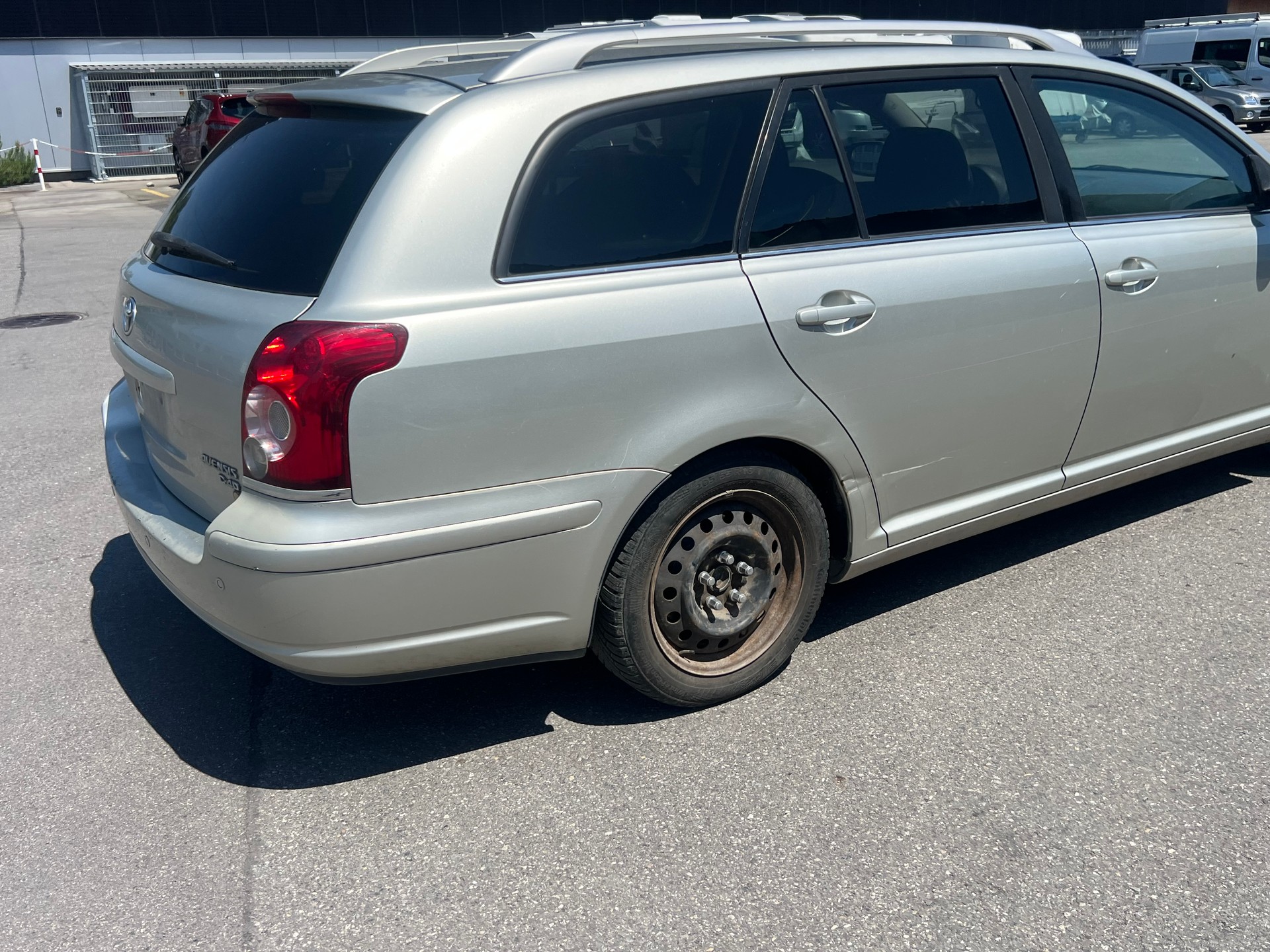TOYOTA Avensis 2.2D-4 D CleanPower Linea Sol Sportswagon-image-5