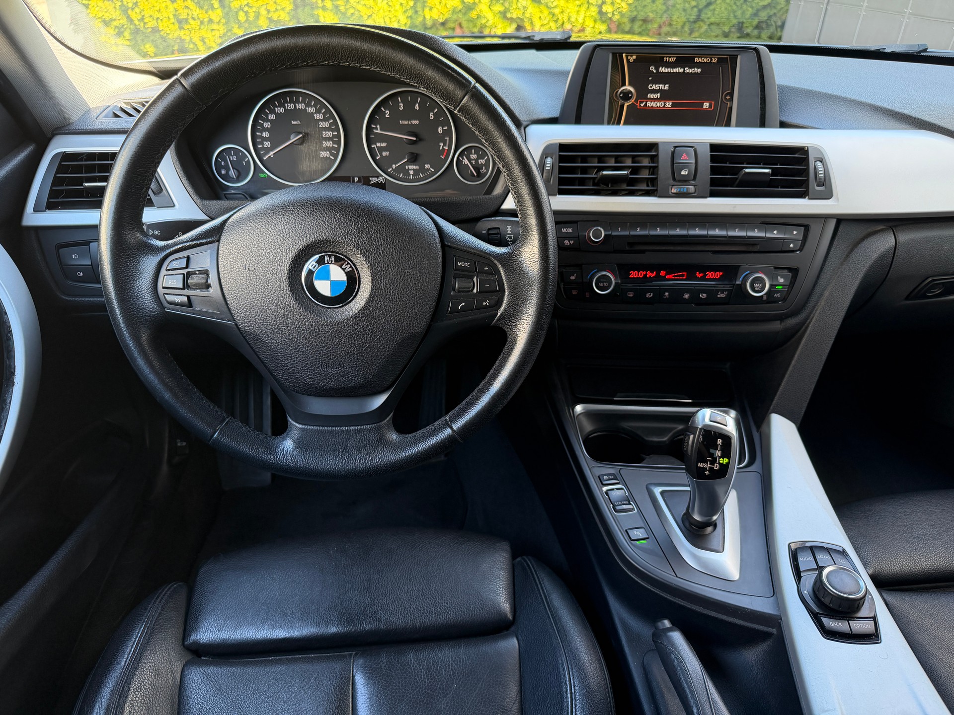 BMW 328i xDrive Sport Line Steptronic-image-10