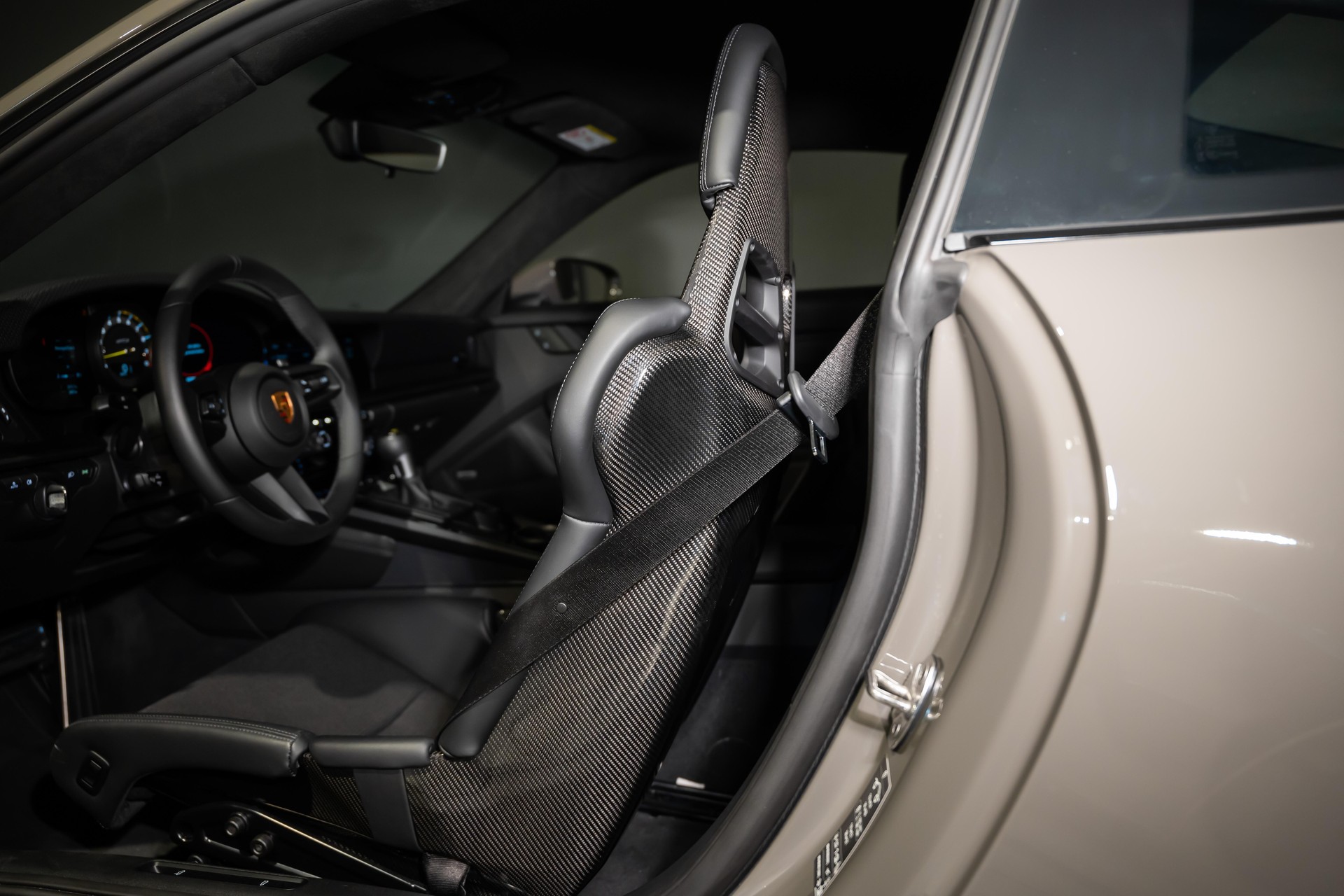 PORSCHE 911 Coupé 4.0 GT3 Touring PDK-image-14