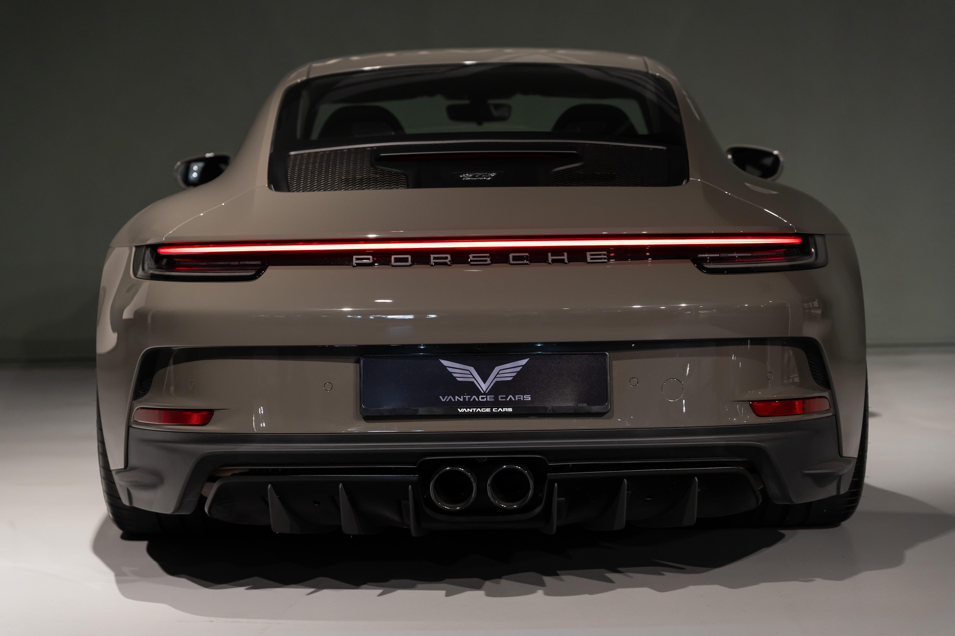PORSCHE 911 Coupé 4.0 GT3 Touring PDK-image-9