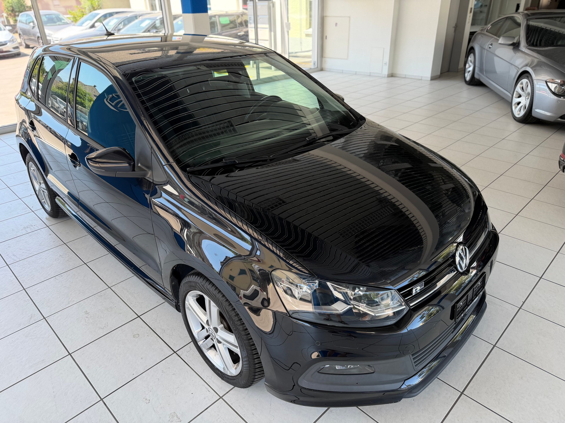VW Polo 1.2 TSI BMT Lounge R-LINE-showroom-element-2