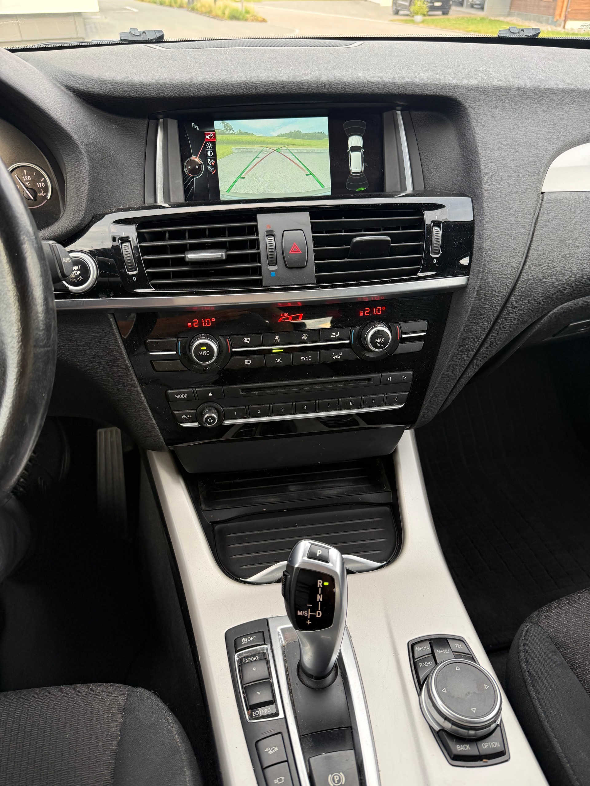 BMW X3 xDrive 28i Steptronic-image-11