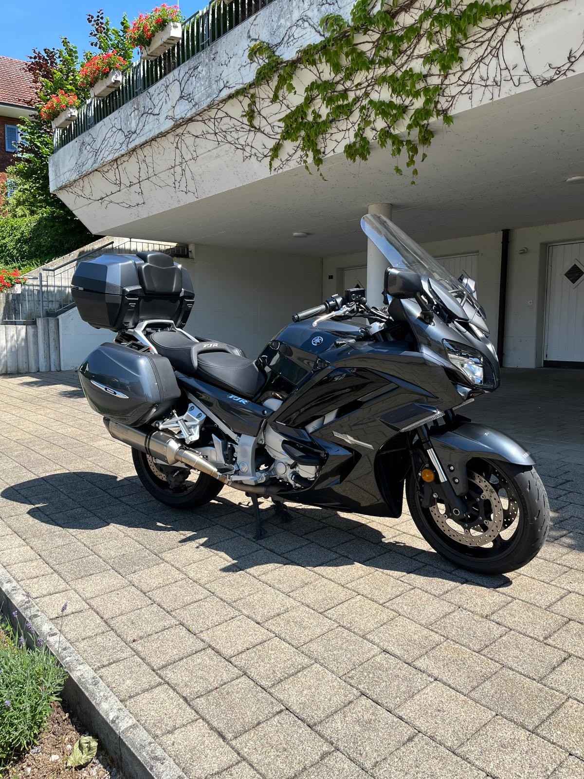 YAMAHA FJR 1300 AE ABS-image-0