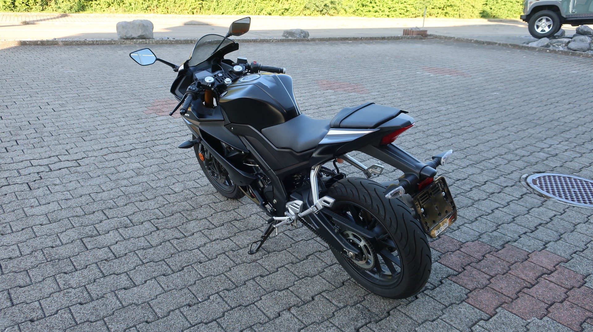 YAMAHA R 125-image-3