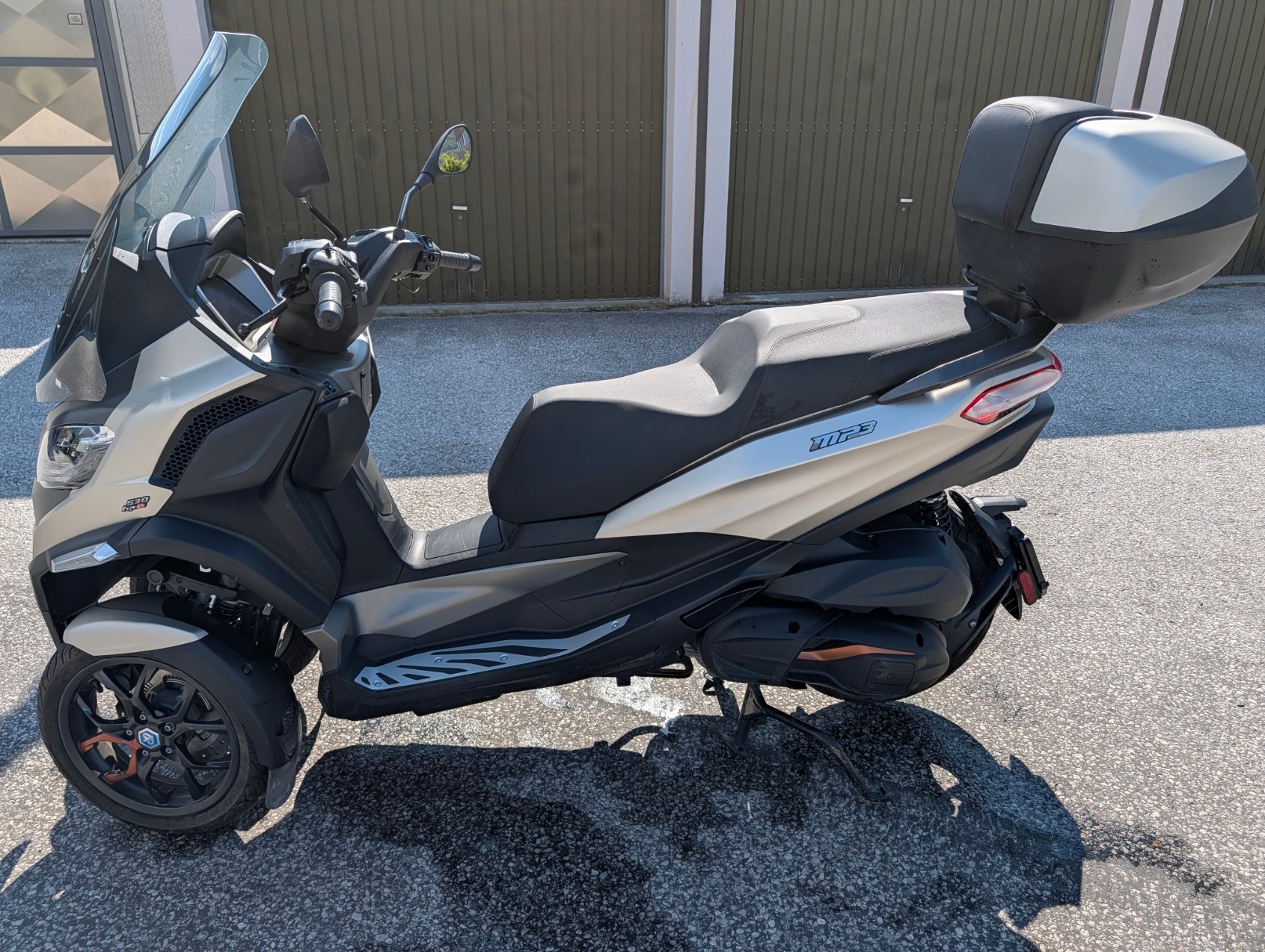 PIAGGIO MP3 530 Exclusive-image-2