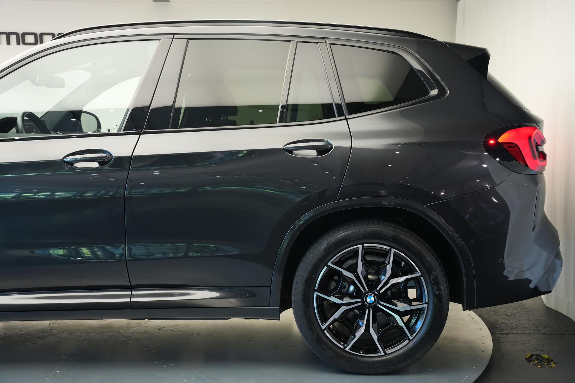 BMW X3 xDrive 48V 20d M Sport *CH-Fahrzeug* *Pano*-image-43