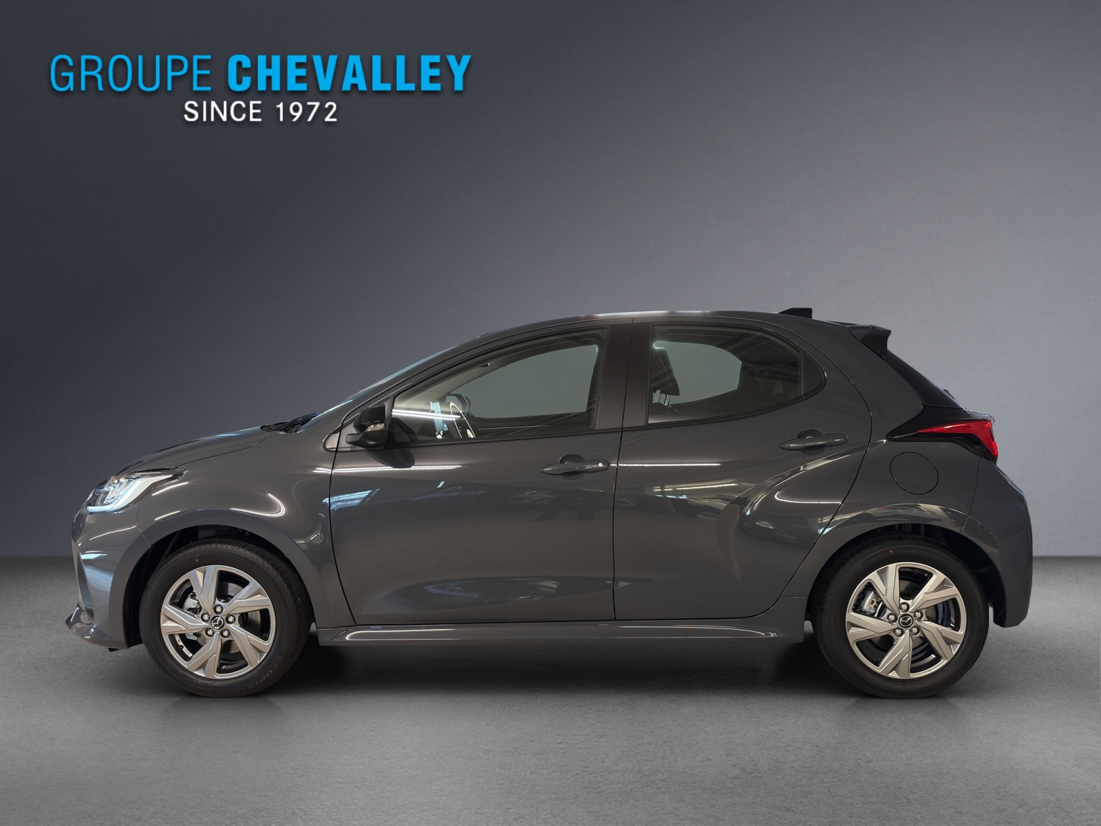 MAZDA 2 Hybrid Exclusive-line-showroom-element-2