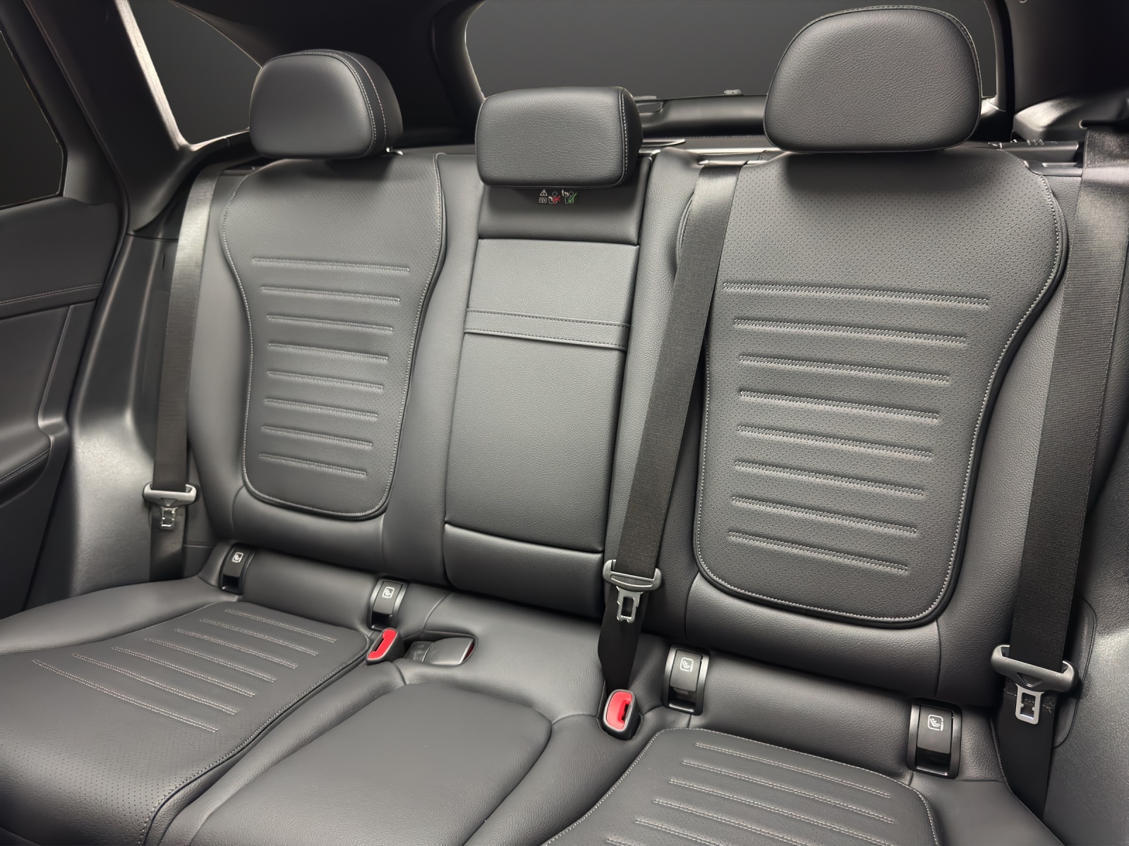 MERCEDES-BENZ GLC 300 e 4Matic 9G-Tronic EQ star-image-13