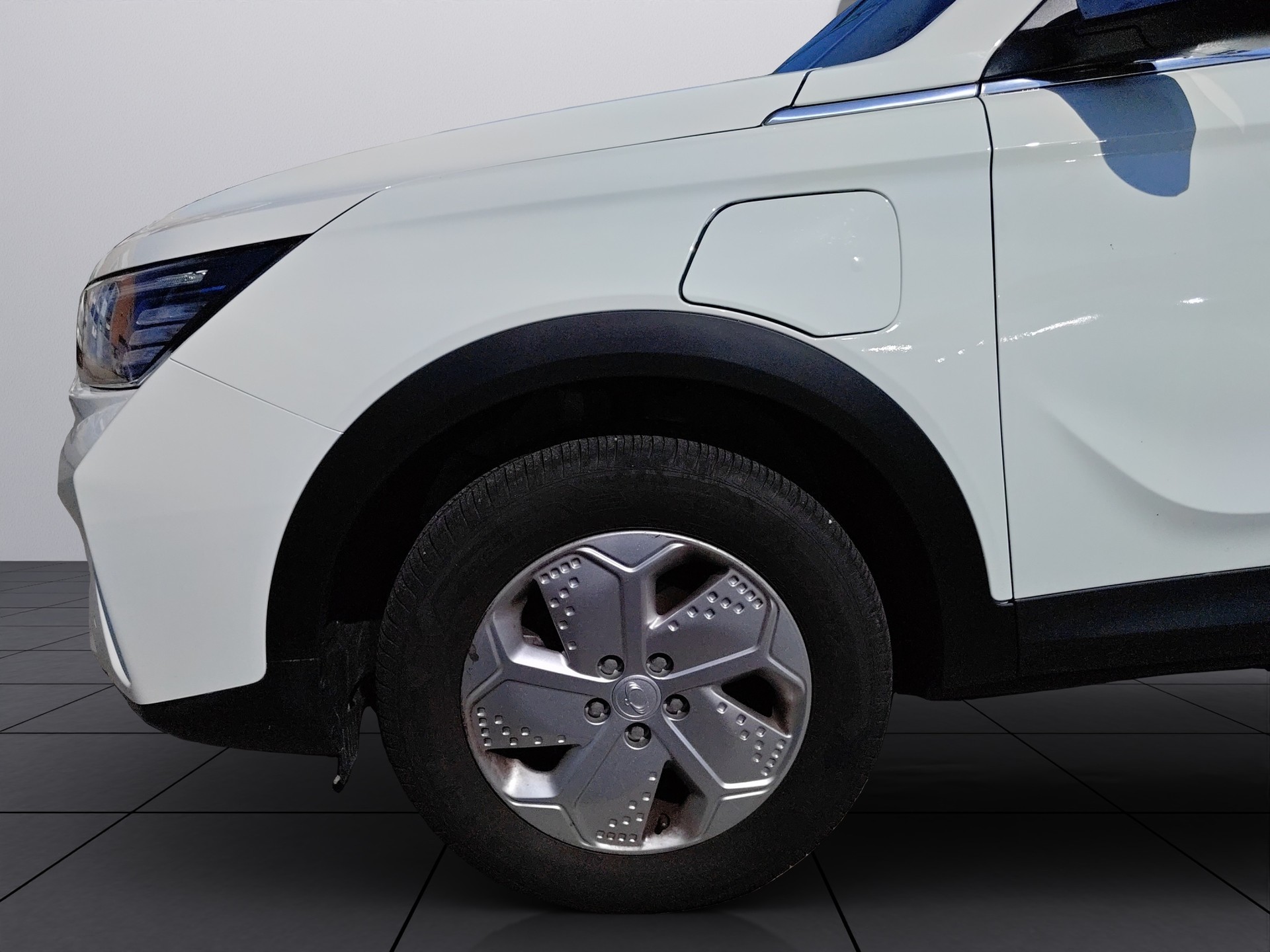 KGM-SsangYong Korando eMotion Bronze-image-9