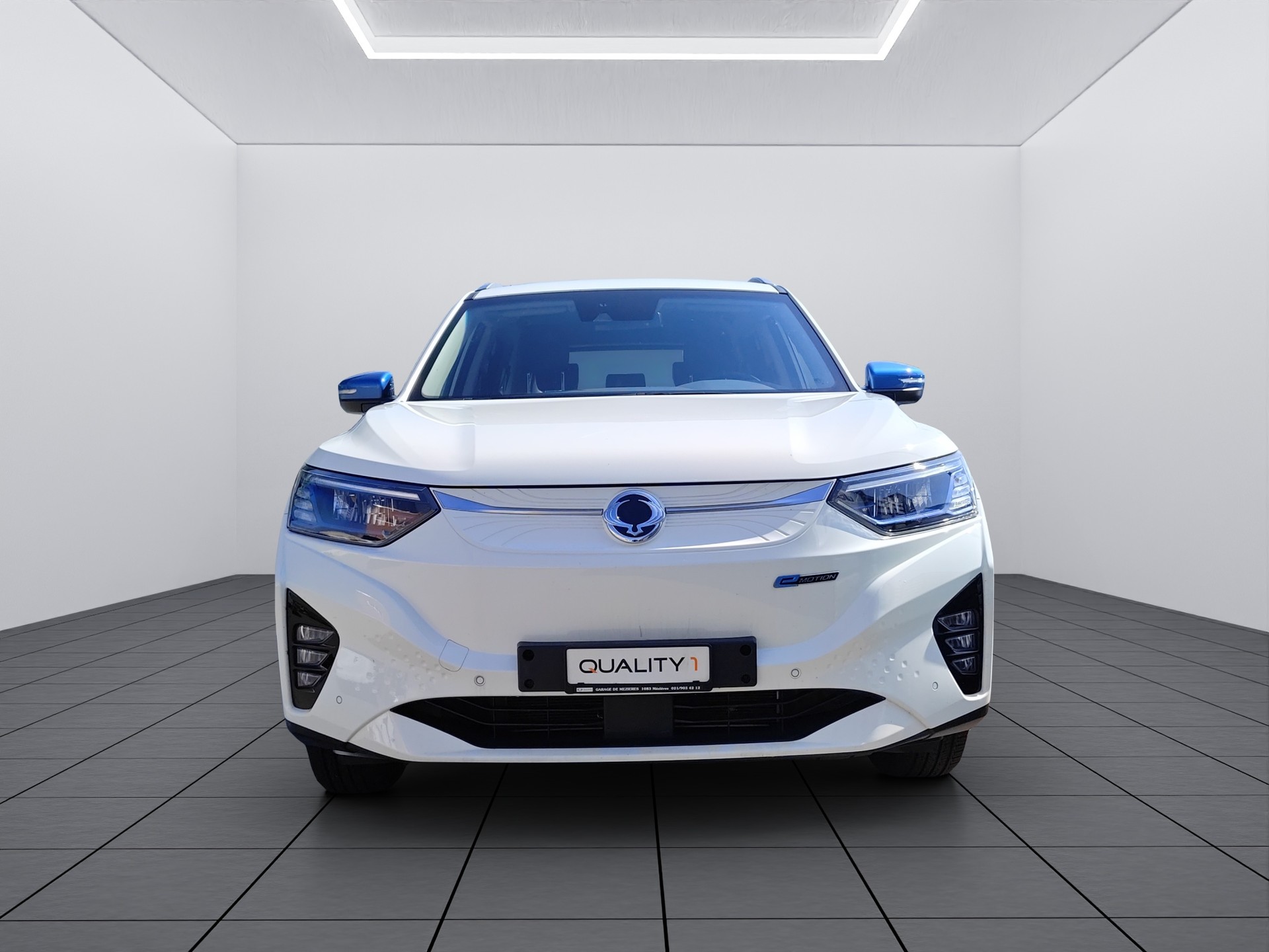 KGM-SsangYong Korando eMotion Bronze-showroom-element-1