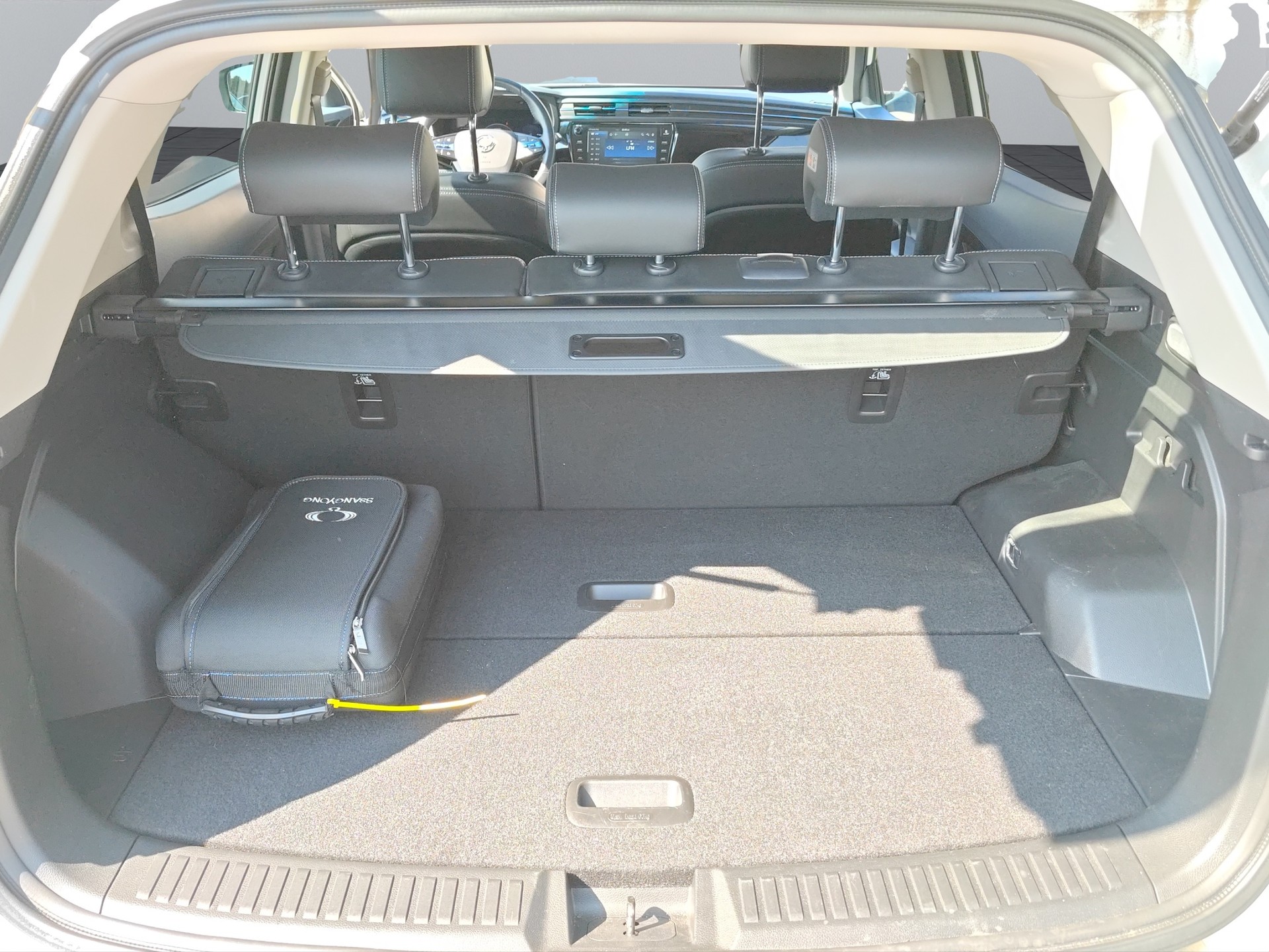 KGM-SsangYong Korando eMotion Bronze-image-25
