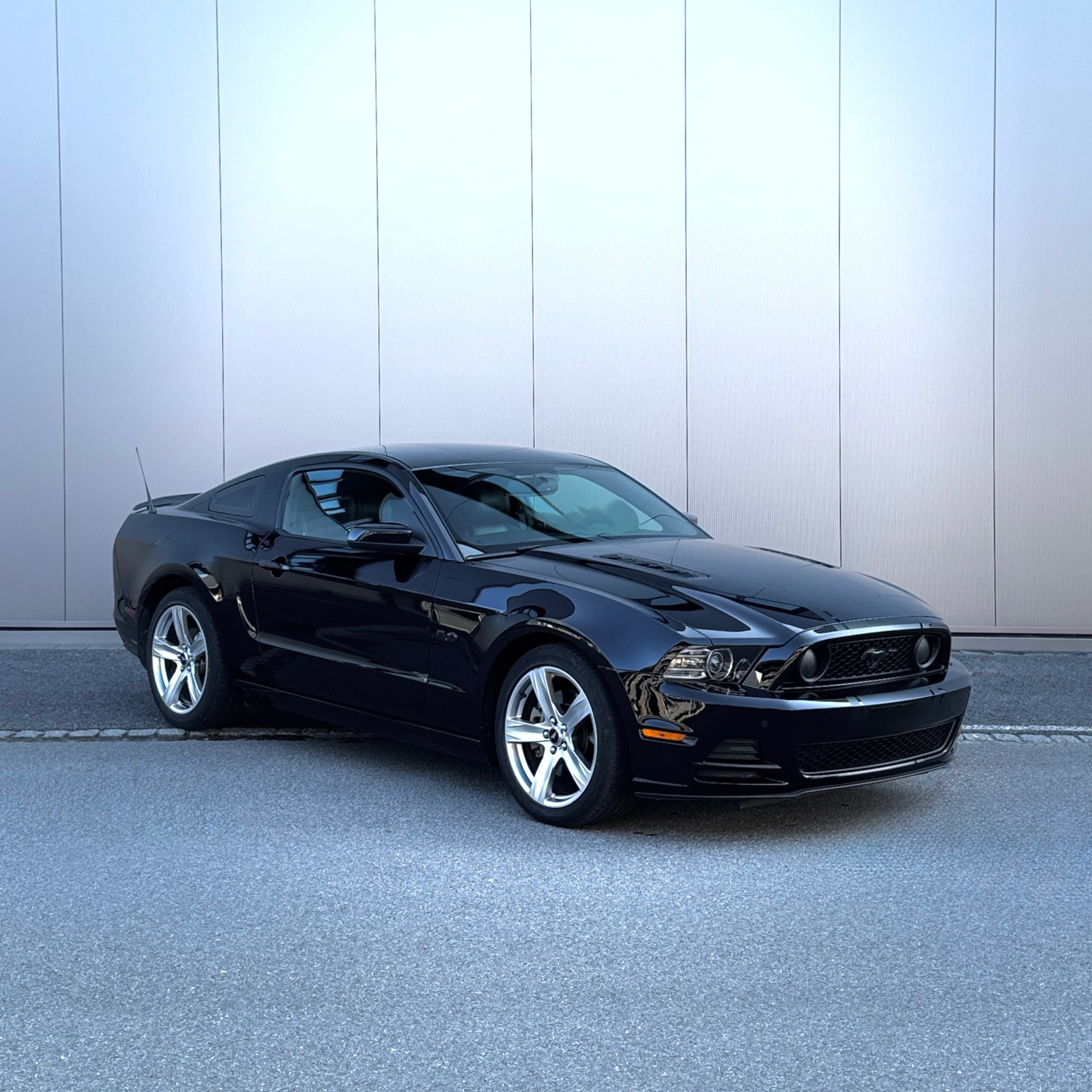 FORD Mustang 5.0