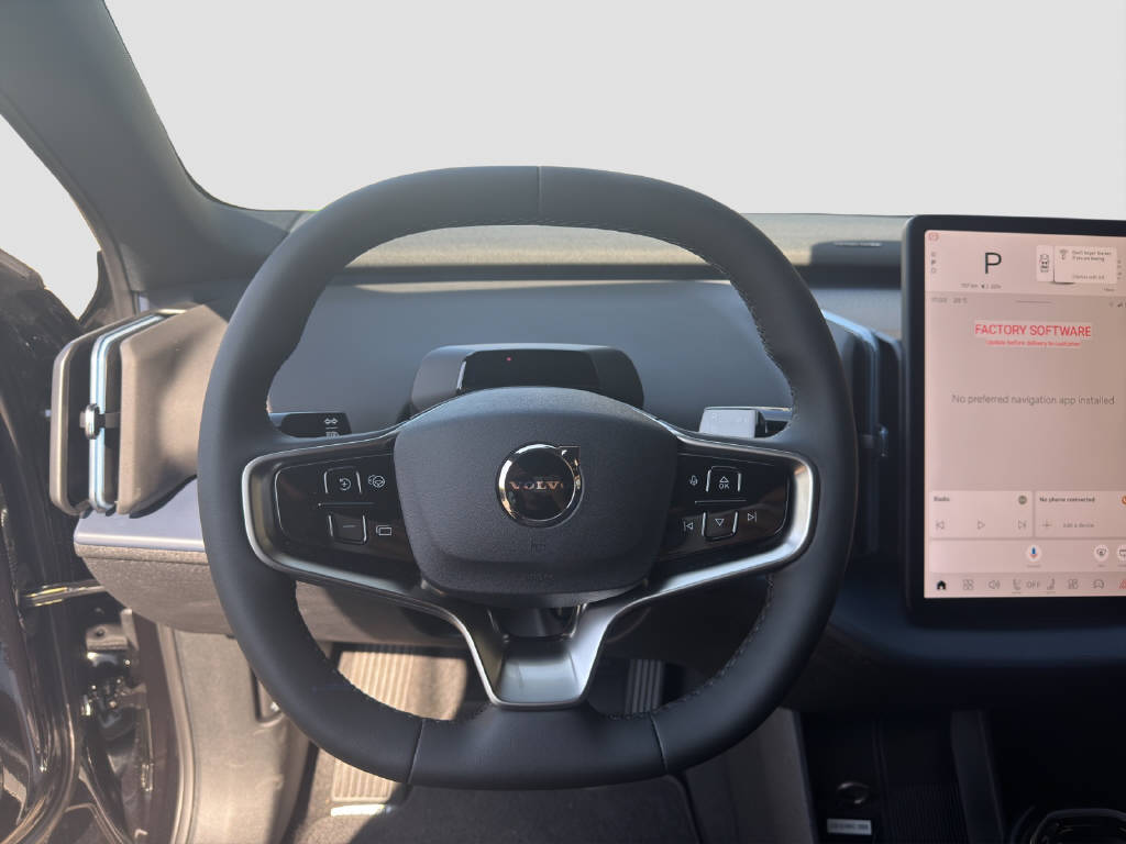 VOLVO EX 30 E60 Twin Ultra Performance Sw. Black Ed. AWD-image-7