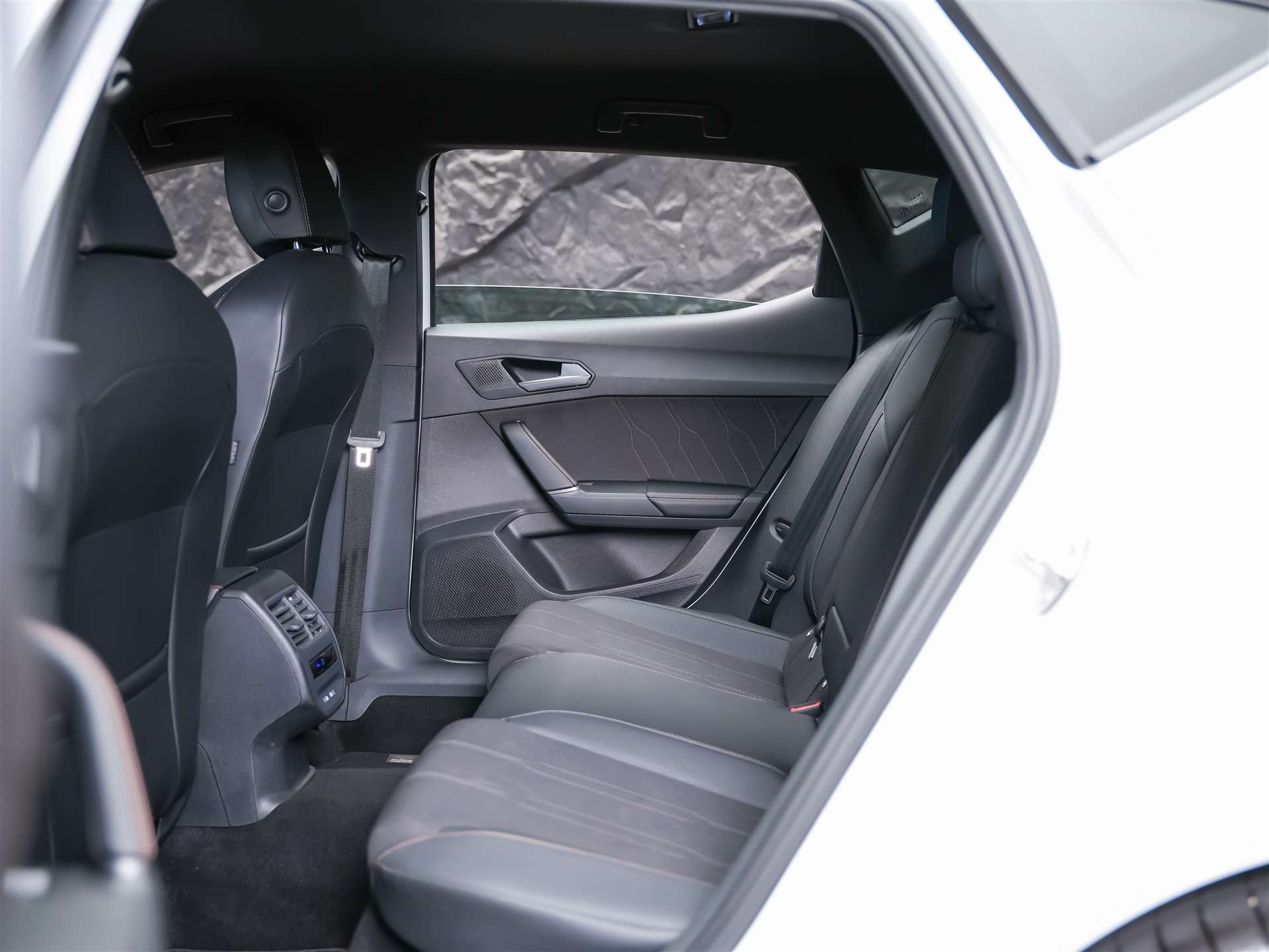 CUPRA LEON 2.0 TDI DSG *NEUES MODELL*Werksgarantie*Lenkradheizung*Assistenten*-image-11