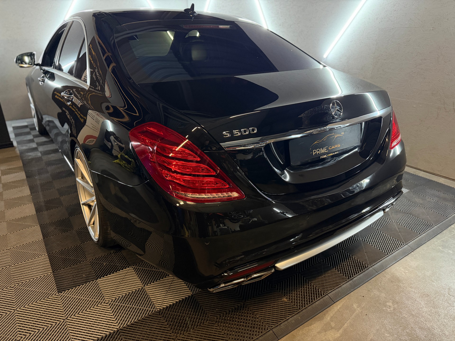 MERCEDES-BENZ S 500 7G-Tronic-image-17