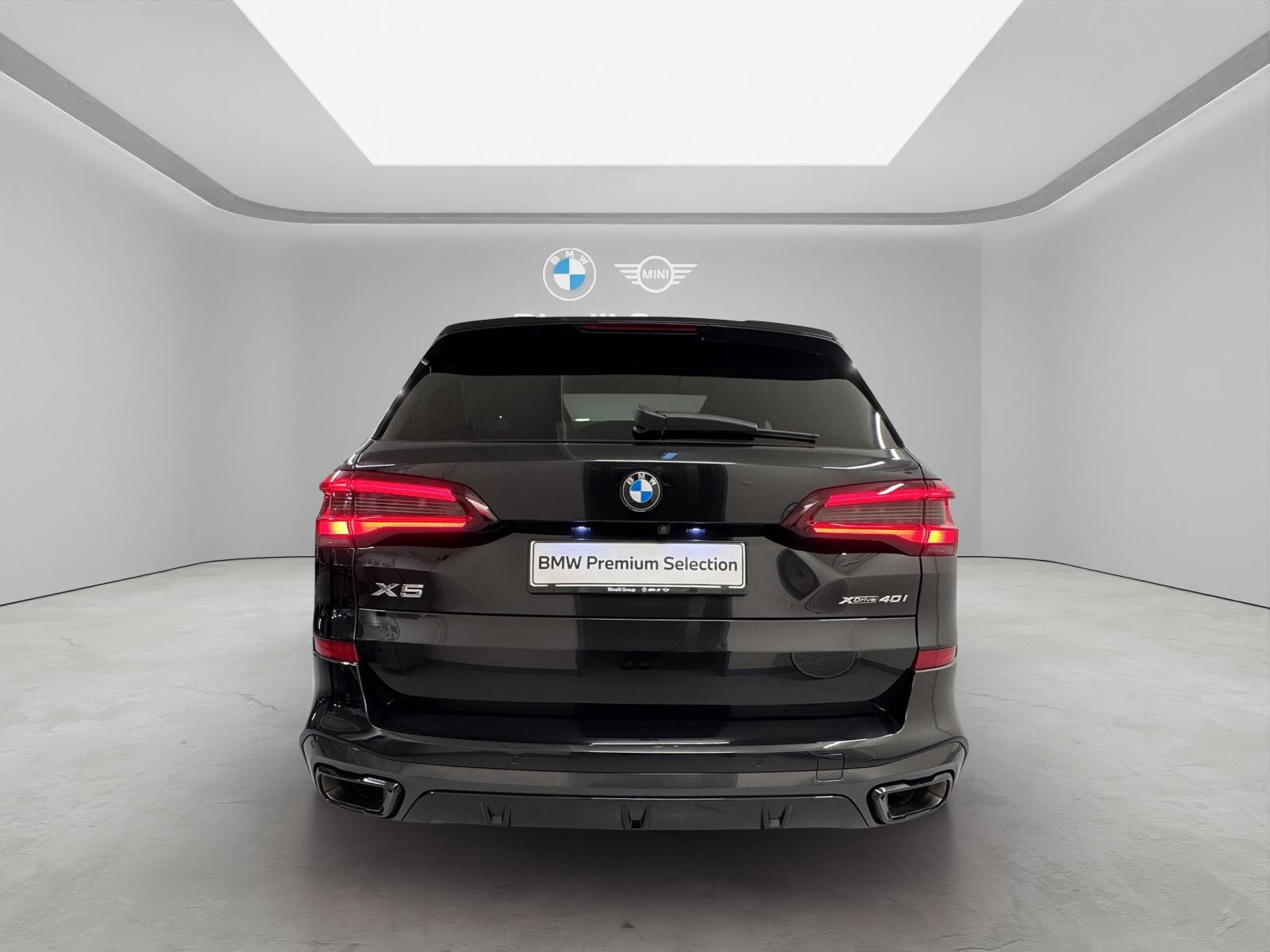 BMW X5 G05 40i xDrive-showroom-element-3