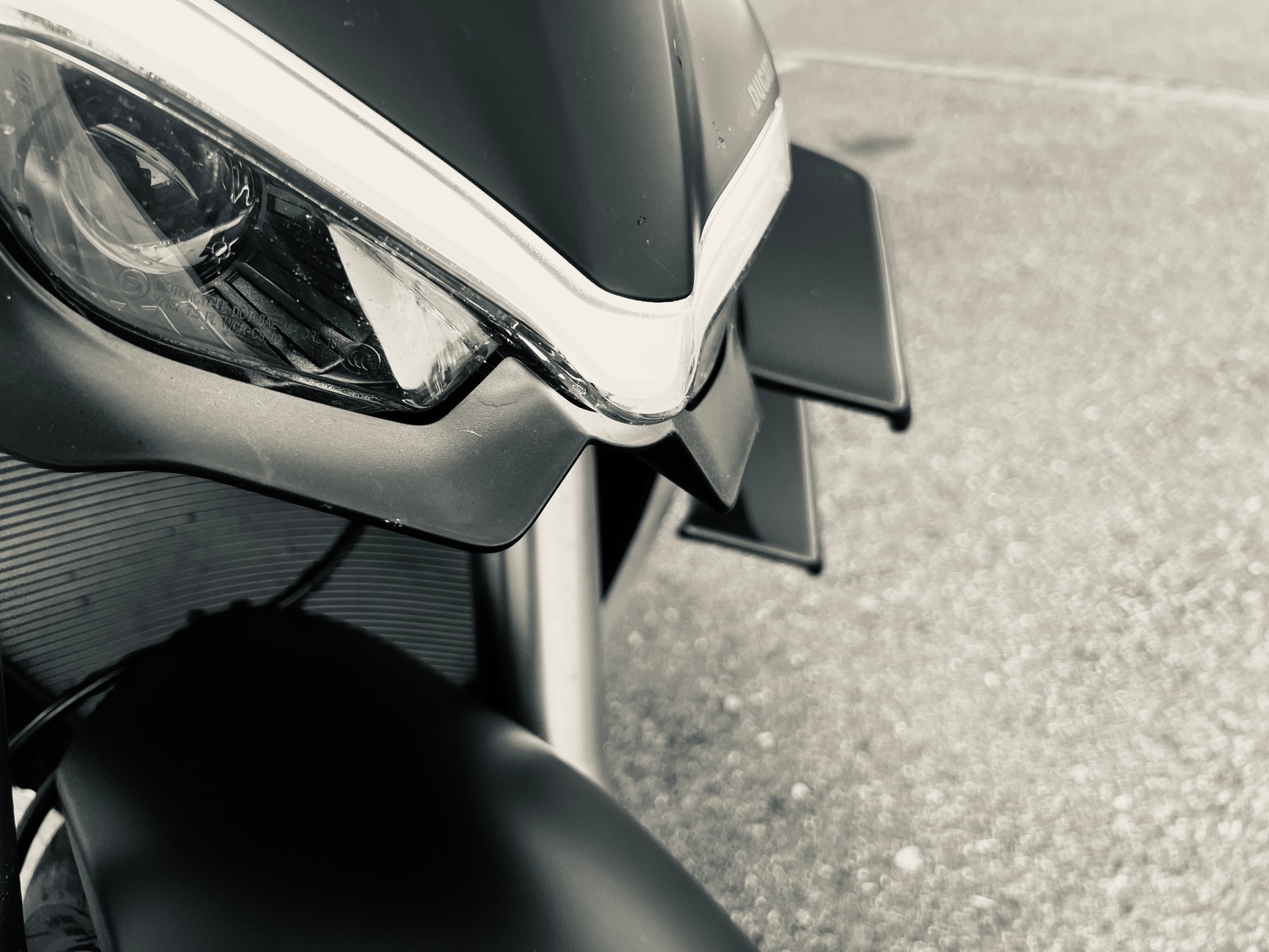 DUCATI Streetfighter V4 S-image-4