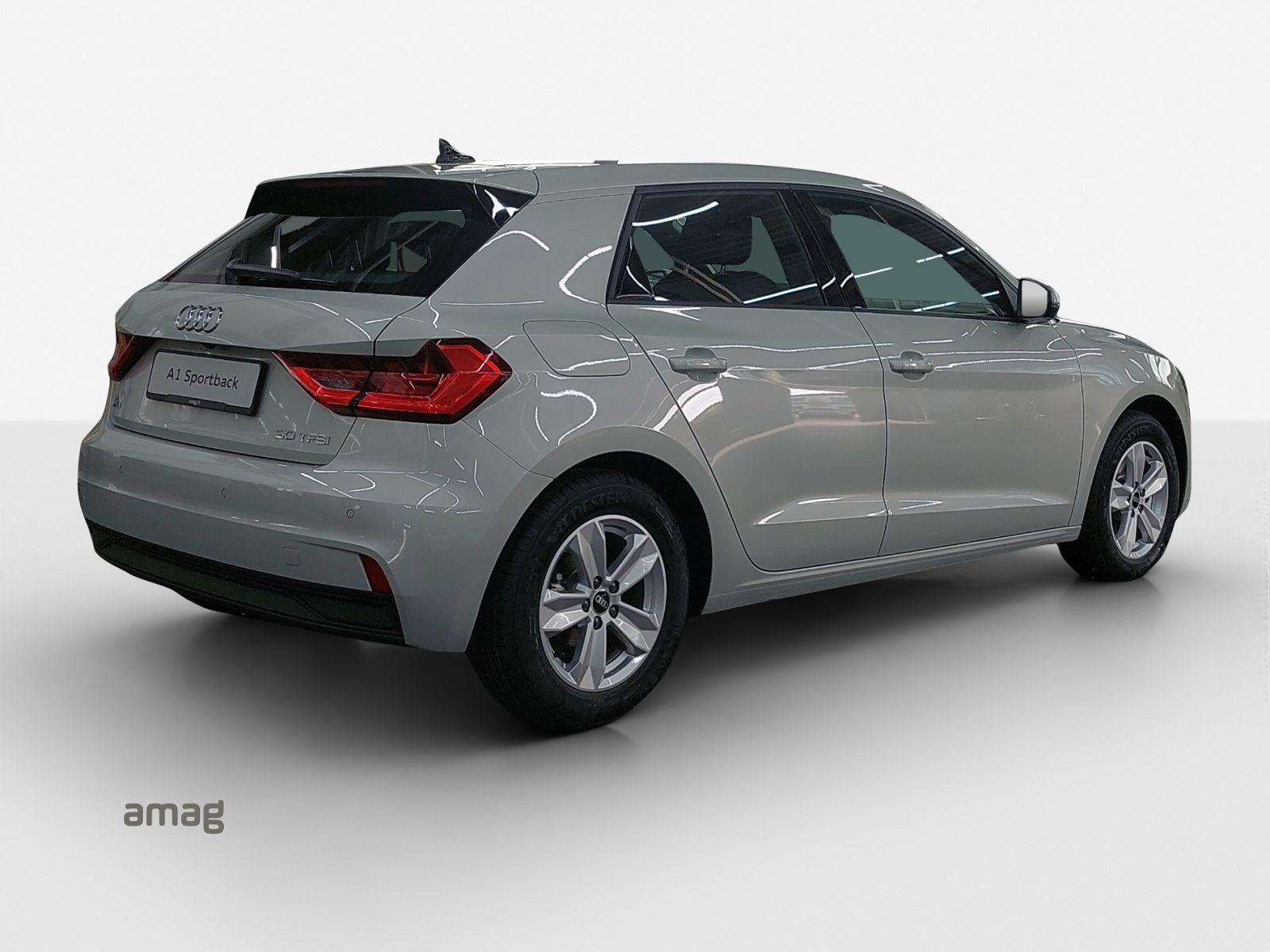 AUDI A1 Sportback 30 TFSI Attraction S-tronic-image-4
