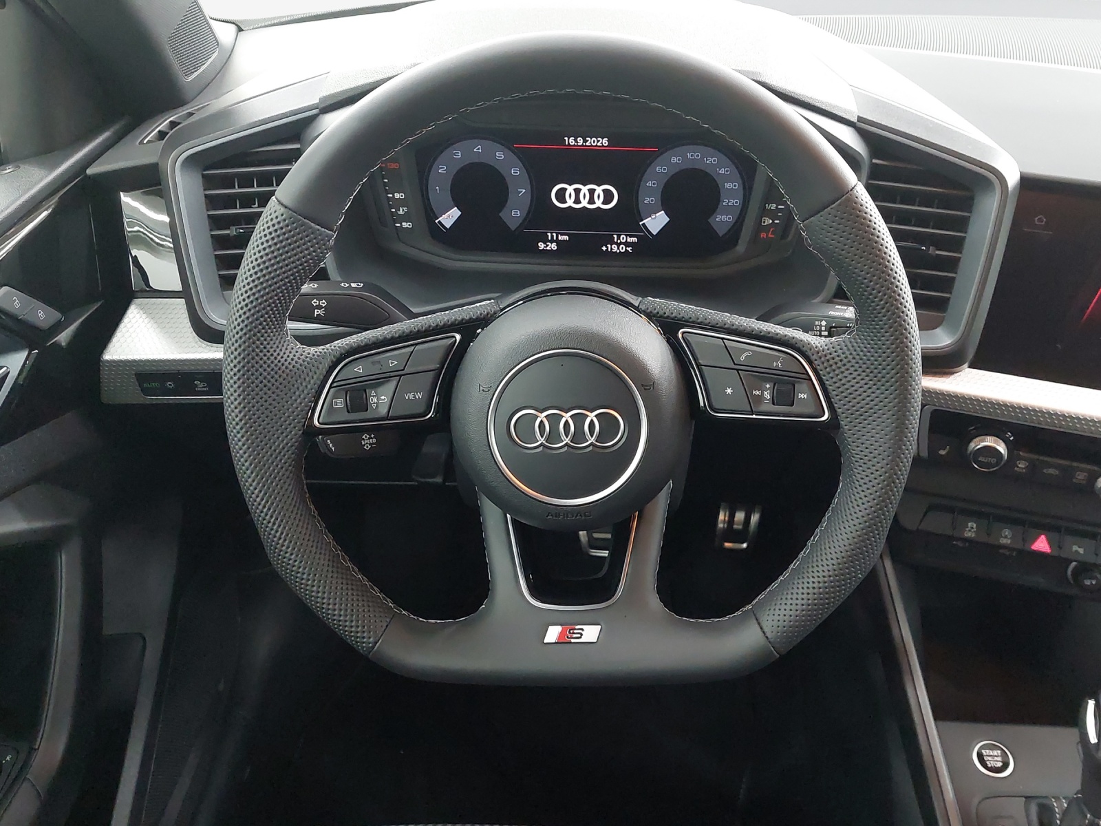 AUDI A1 Sportback 30 TFSI Attraction S-tronic-image-9