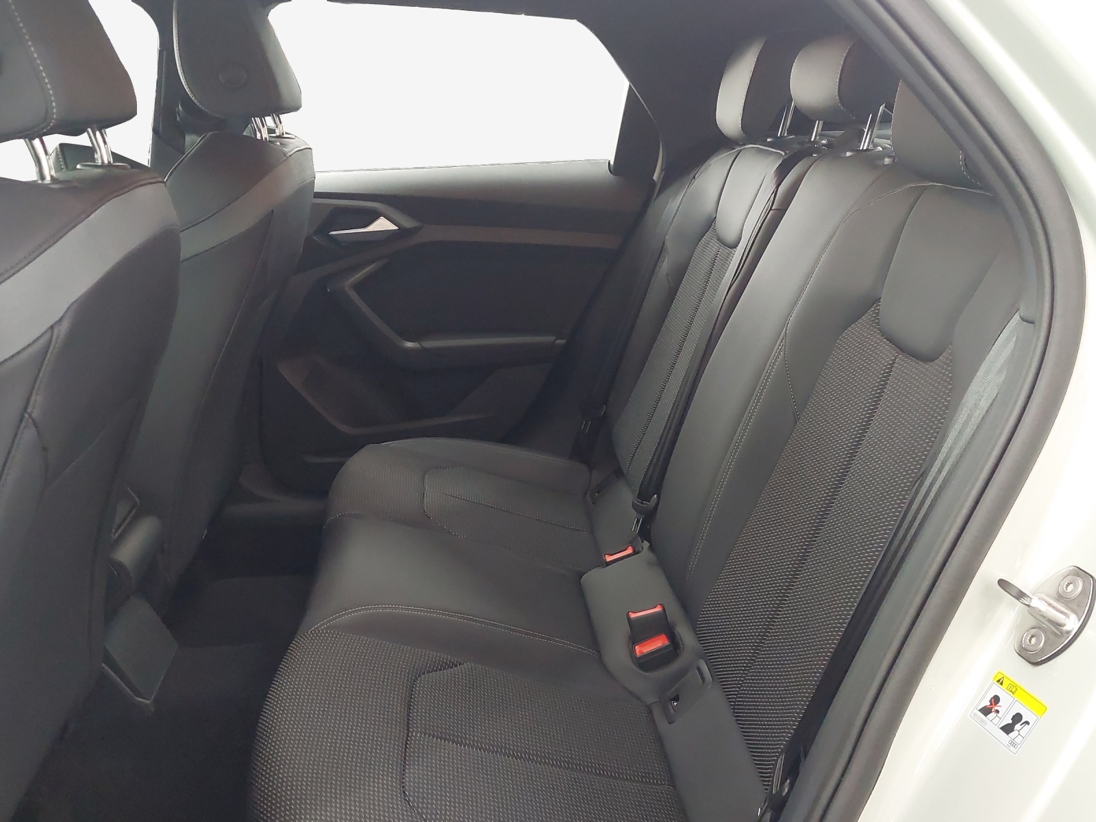 AUDI A1 Sportback 30 TFSI Attraction S-tronic-image-11